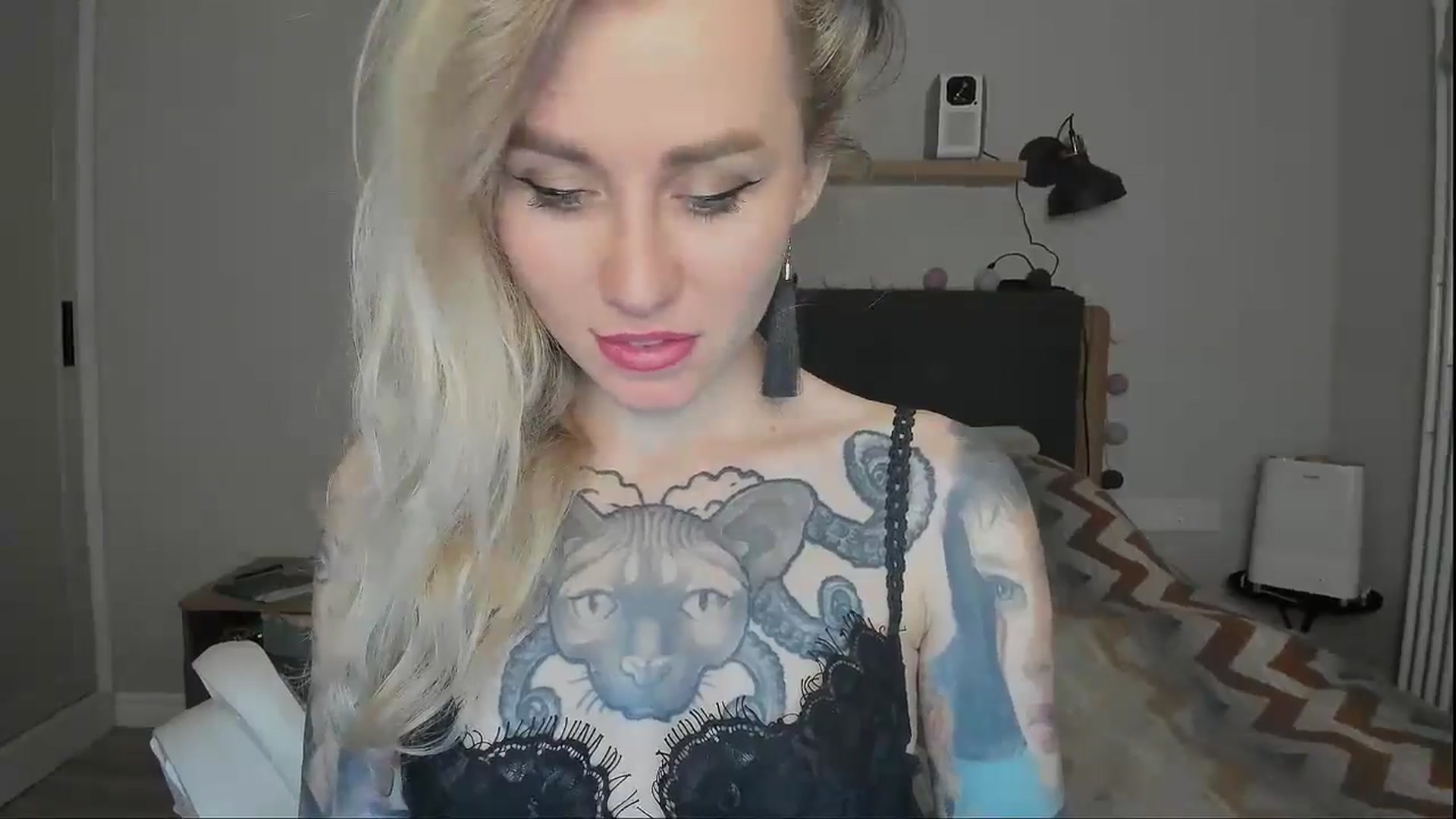 Gallery image thumbnail from Alexa_Smithhh's myfreecams stream on, 10/07/2024, 18:16 image 19 of 20