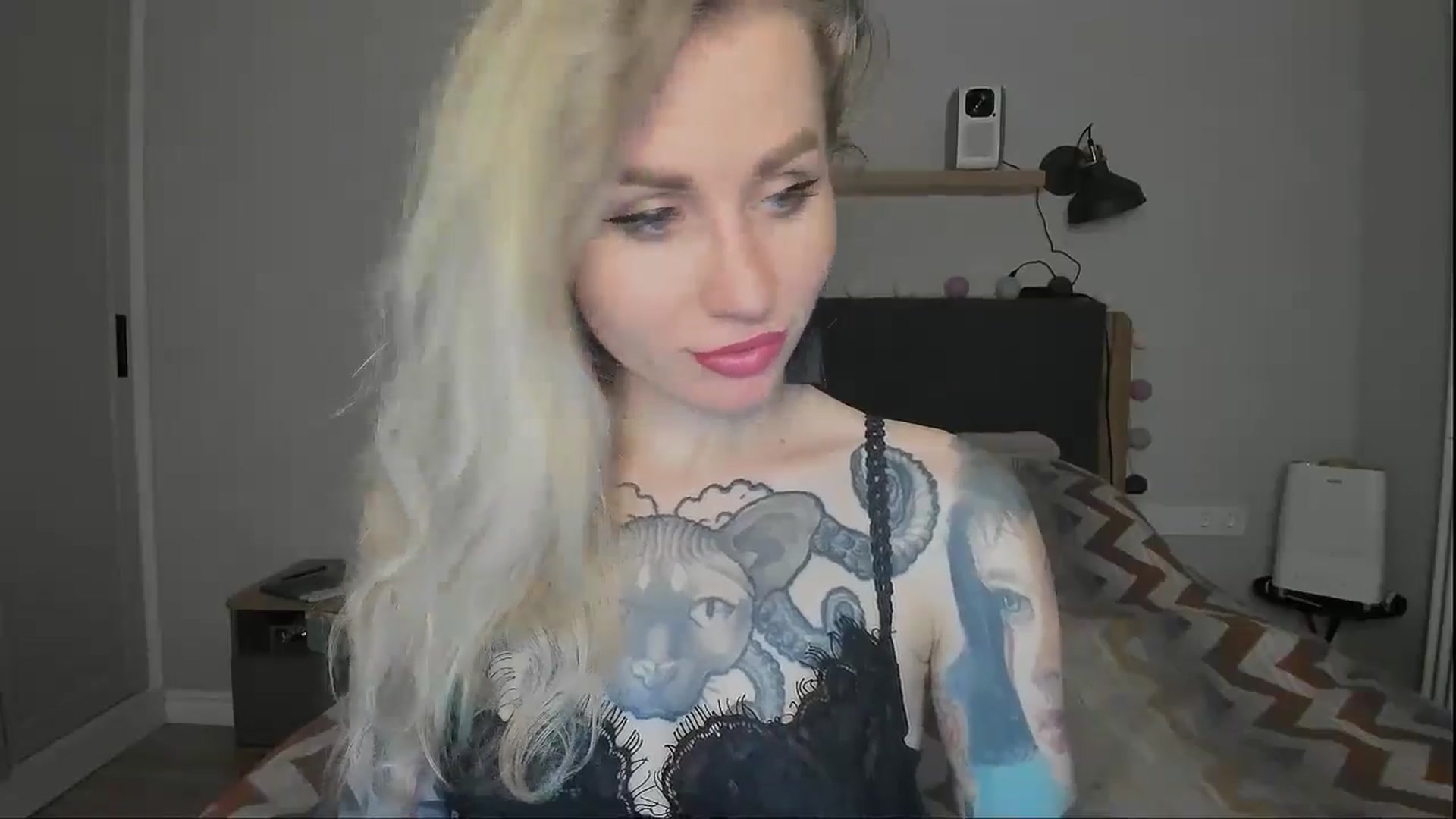 Gallery image thumbnail from Alexa_Smithhh's myfreecams stream on, 10/07/2024, 18:16 image 2 of 20