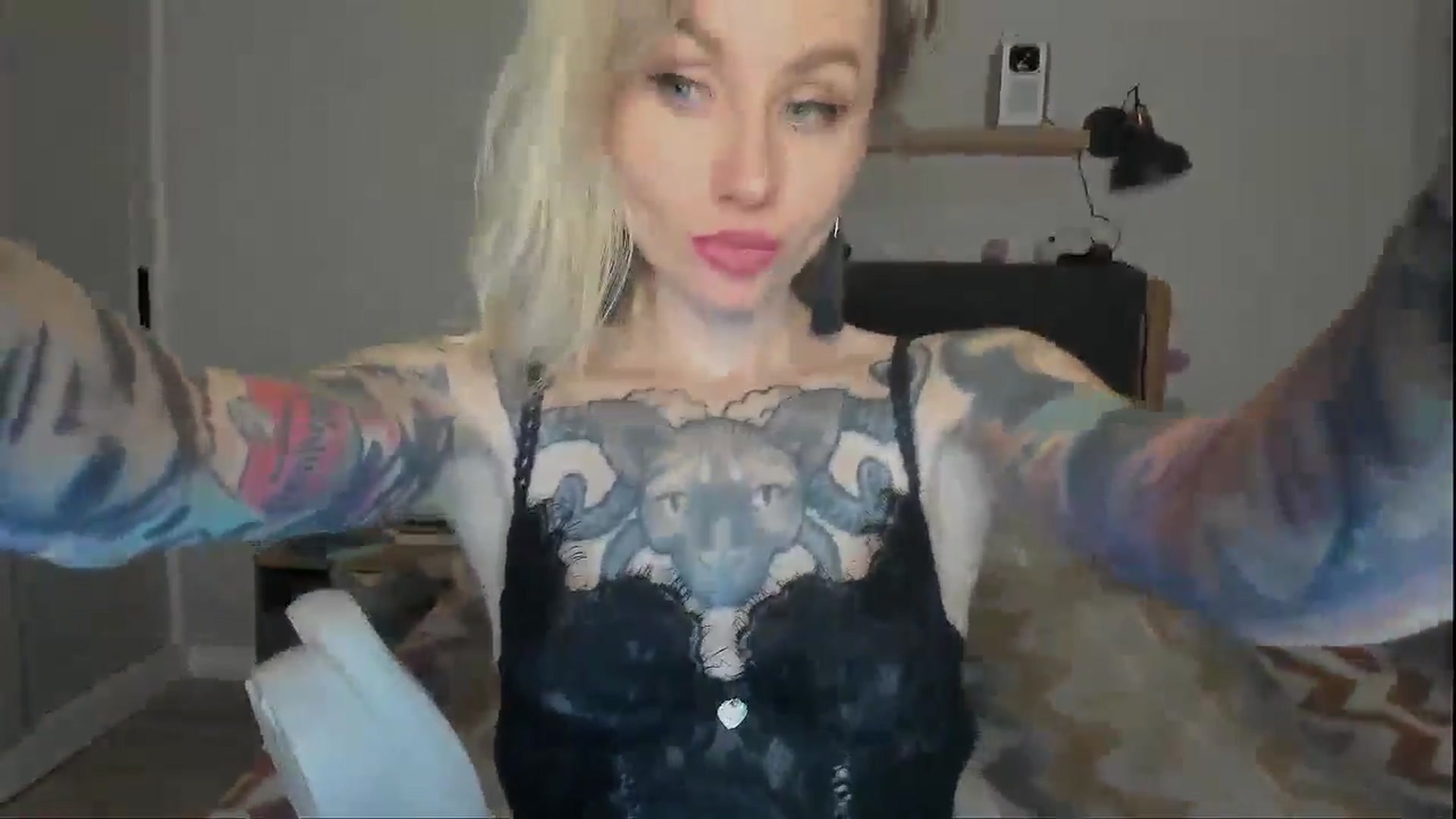 Gallery image thumbnail from Alexa_Smithhh's myfreecams stream on, 10/07/2024, 18:16 image 11 of 20