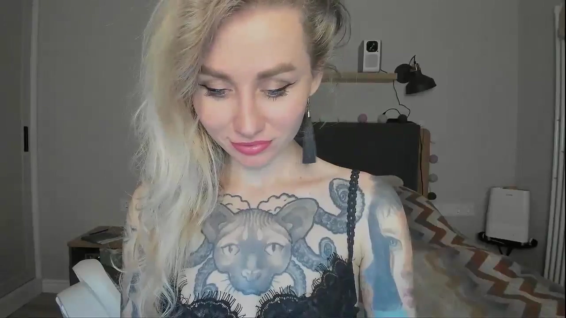 Gallery image thumbnail from Alexa_Smithhh's myfreecams stream on, 10/07/2024, 19:12 image 2 of 20