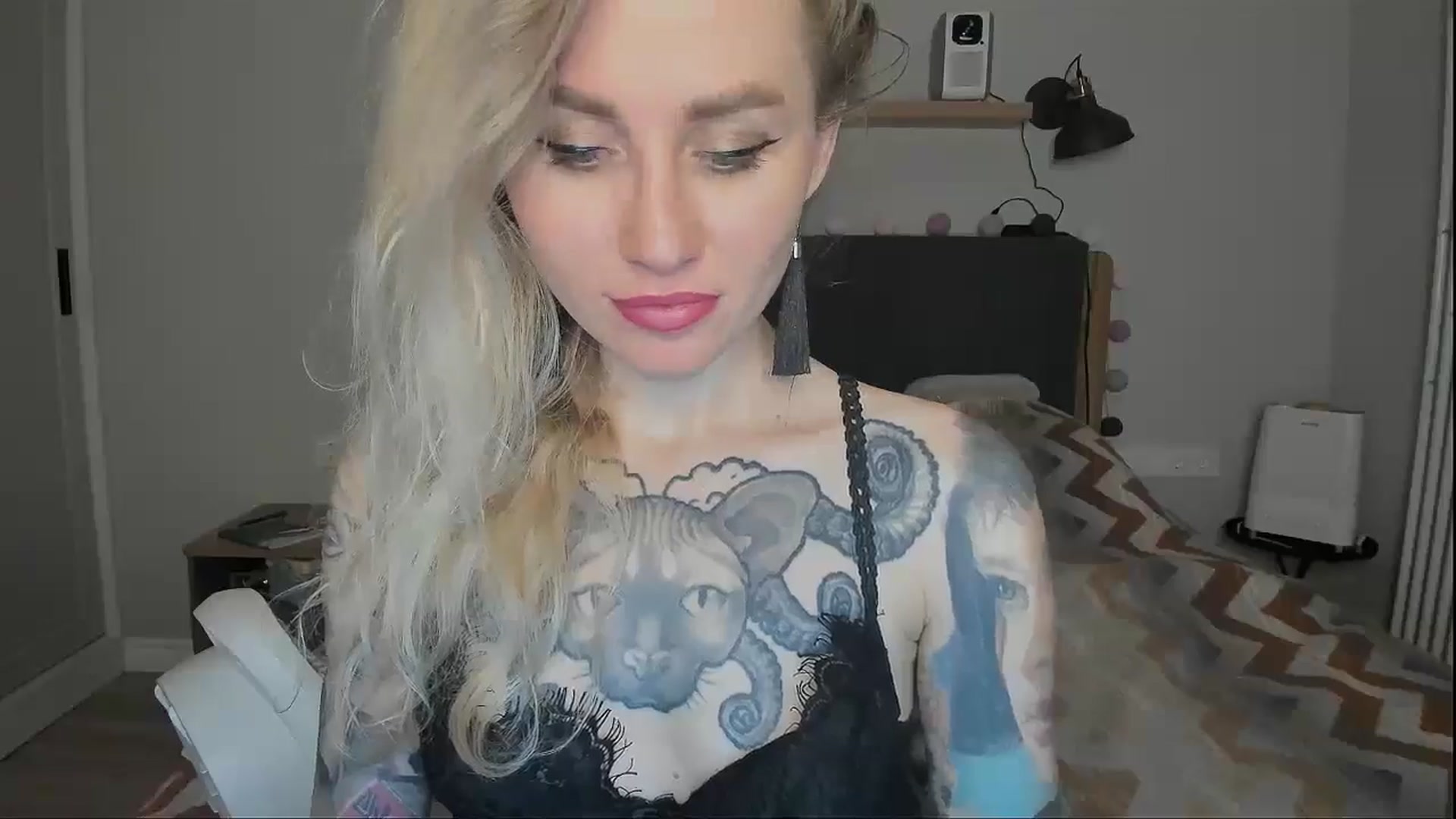Gallery image thumbnail from Alexa_Smithhh's myfreecams stream on, 10/07/2024, 19:12 image 9 of 20