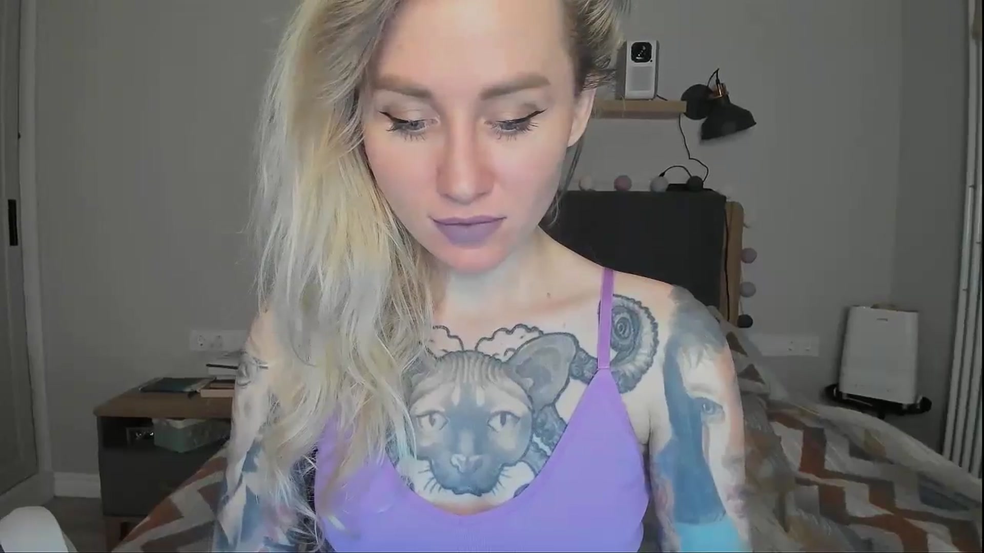 Gallery image thumbnail from Alexa_Smithhh's myfreecams stream on, 10/08/2024, 18:09 image 2 of 20