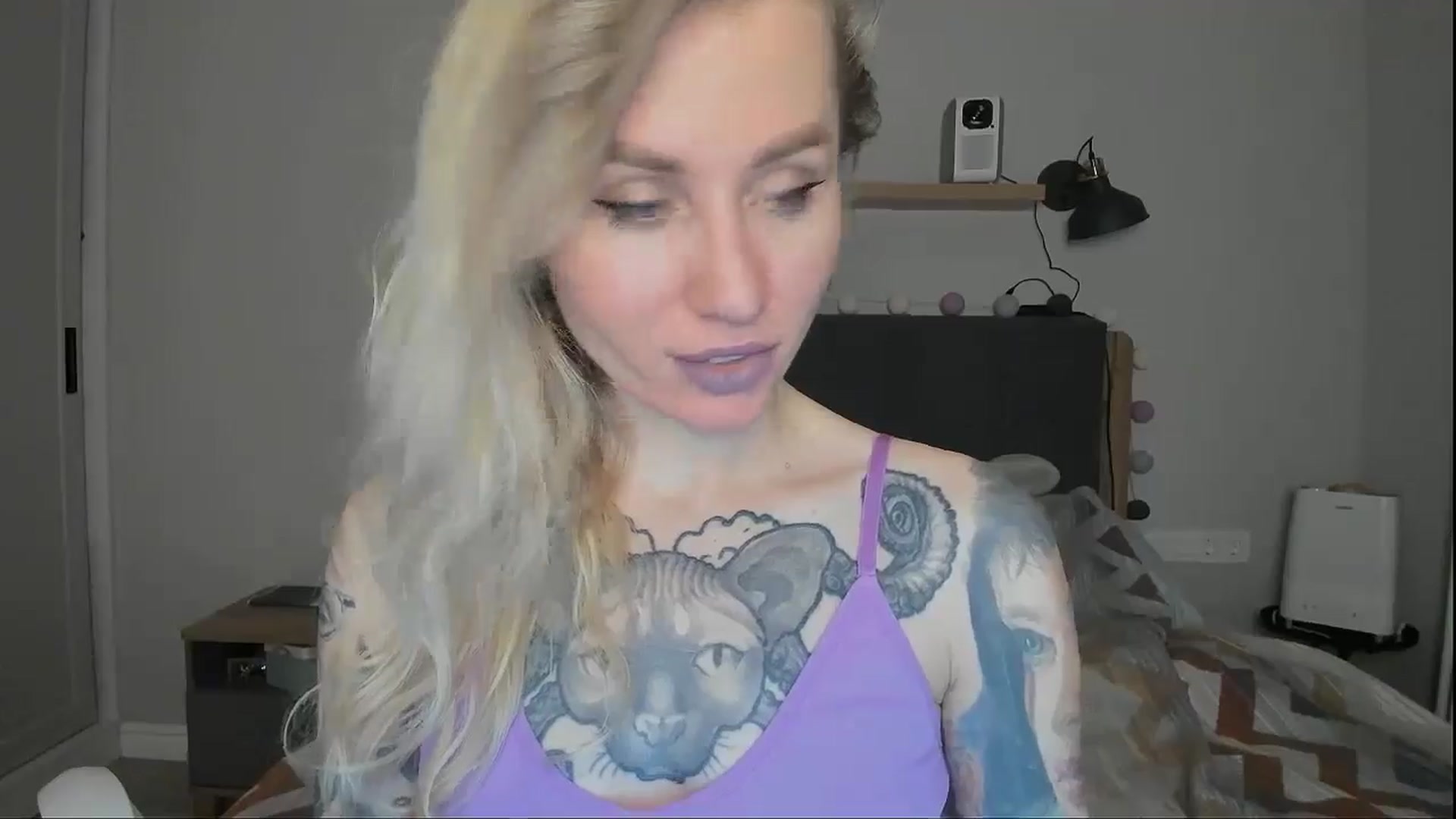 Gallery image thumbnail from Alexa_Smithhh's myfreecams stream on, 10/08/2024, 18:09 image 12 of 20