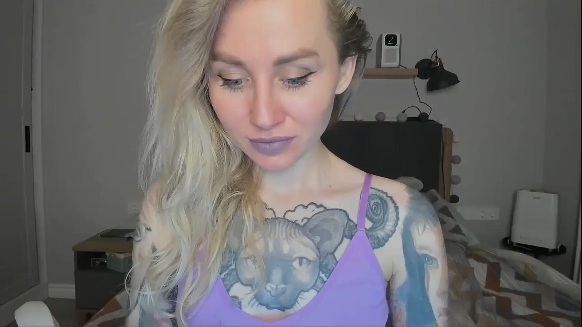 Gallery image thumbnail from Alexa_Smithhh's myfreecams stream on, 10/08/2024, 18:09 image 11 of 20