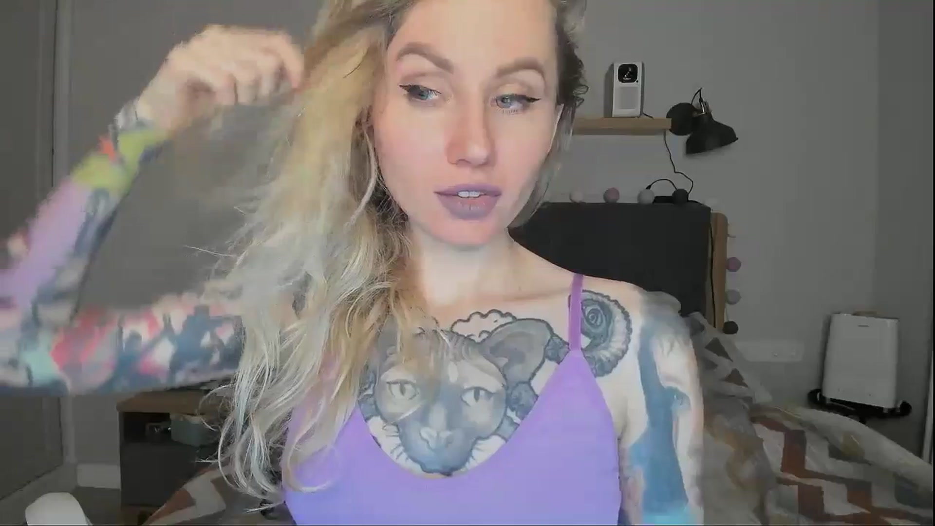 Gallery image thumbnail from Alexa_Smithhh's myfreecams stream on, 10/08/2024, 18:09 image 13 of 20