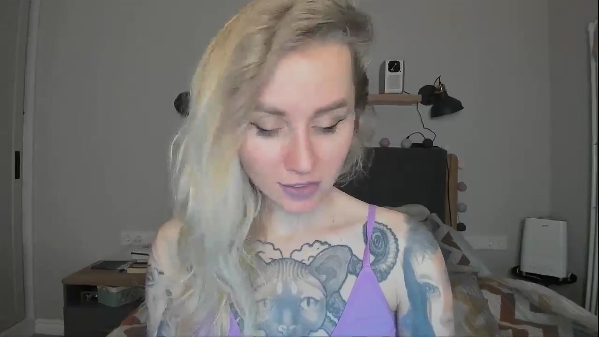 Gallery image thumbnail from Alexa_Smithhh's myfreecams stream on, 10/08/2024, 19:41 image 9 of 20