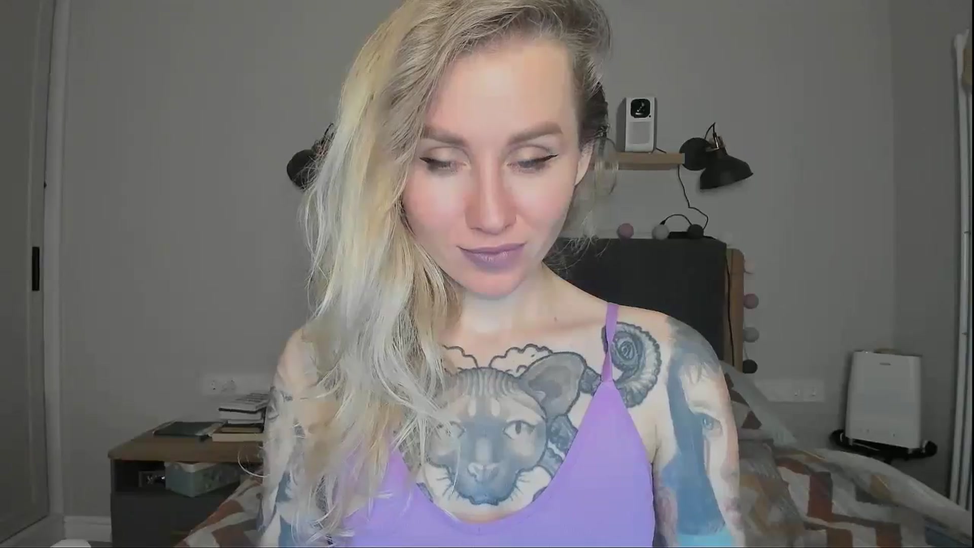 Gallery image thumbnail from Alexa_Smithhh's myfreecams stream on, 10/08/2024, 19:41 image 3 of 20