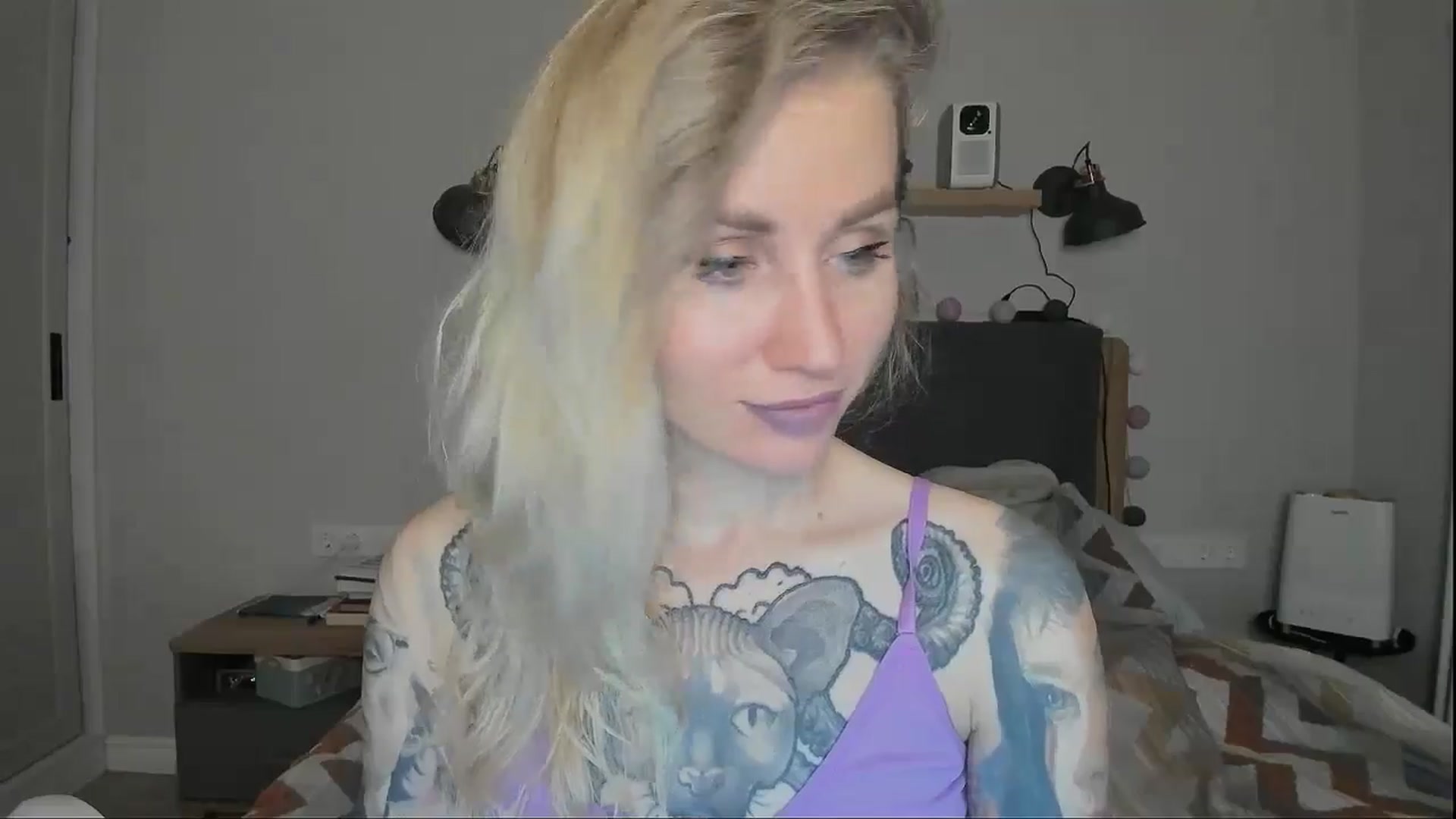 Gallery image thumbnail from Alexa_Smithhh's myfreecams stream on, 10/08/2024, 19:41 image 11 of 20