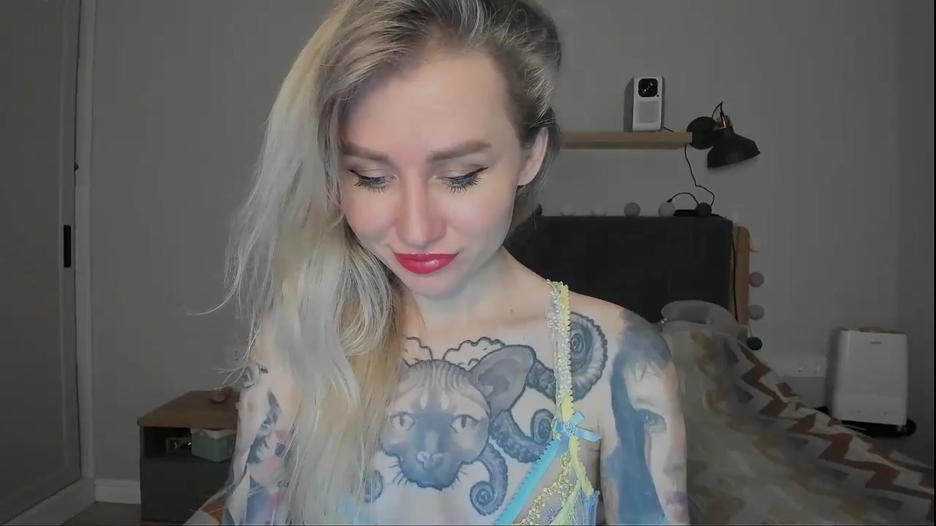Gallery image thumbnail from Alexa_Smithhh's myfreecams stream on, 10/12/2024, 18:27 image 6 of 20