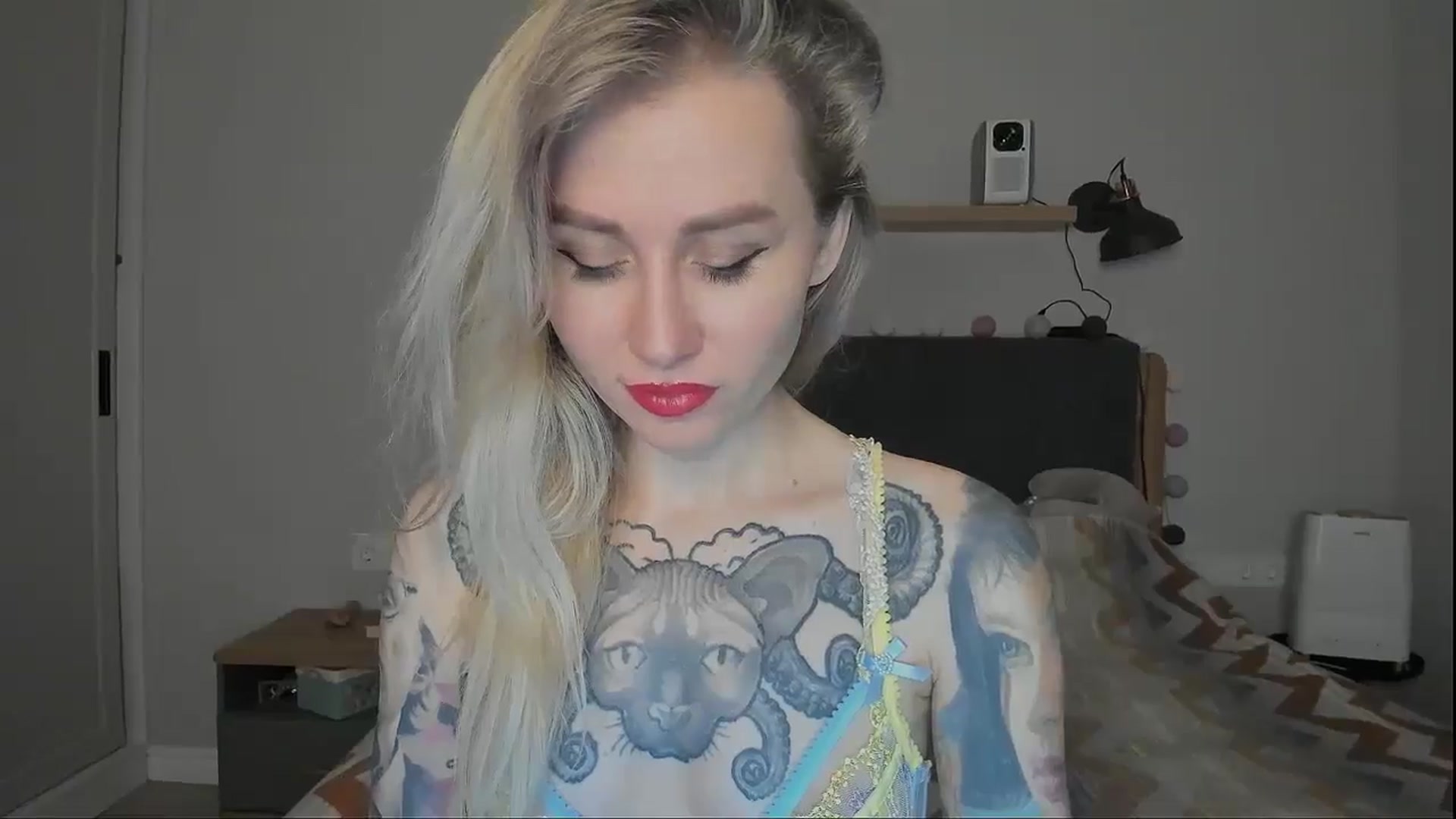 Gallery image thumbnail from Alexa_Smithhh's myfreecams stream on, 10/12/2024, 18:27 image 13 of 20