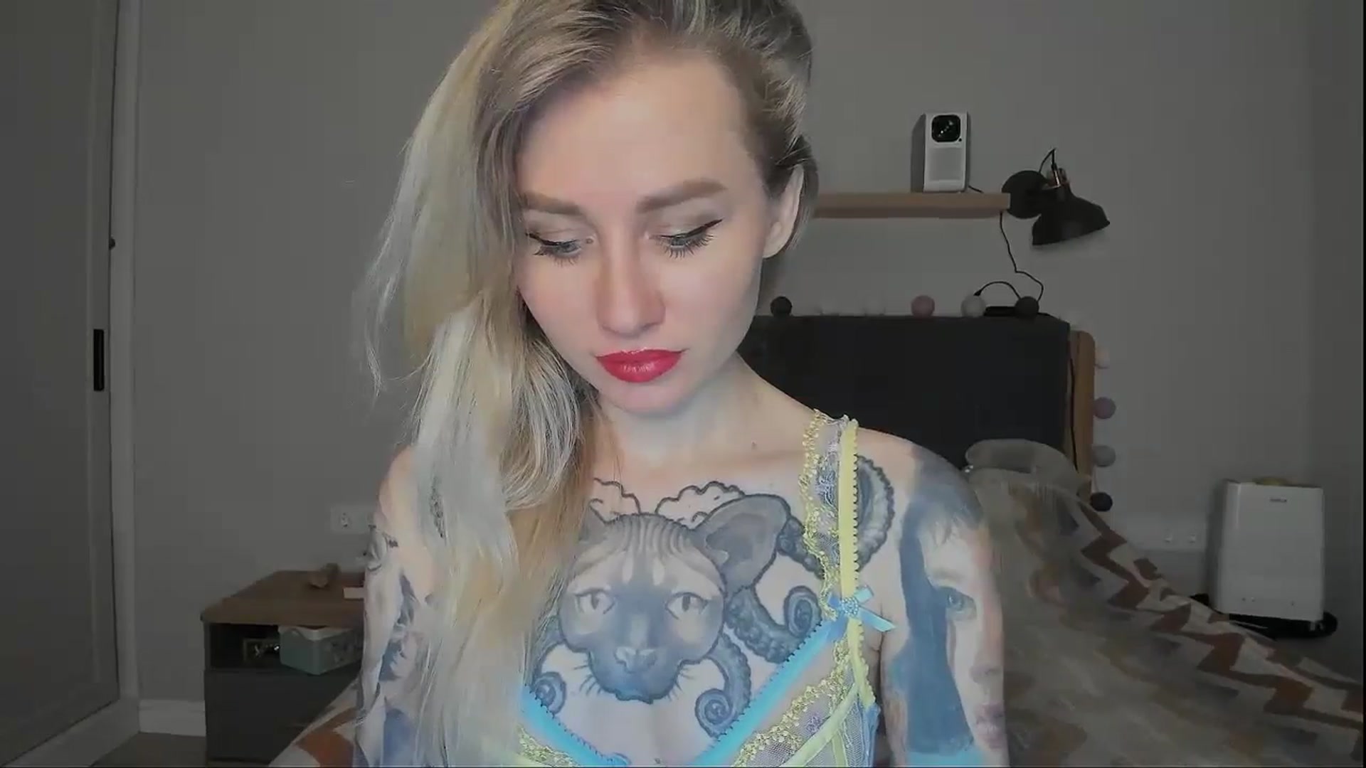 Gallery image thumbnail from Alexa_Smithhh's myfreecams stream on, 10/12/2024, 18:27 image 2 of 20
