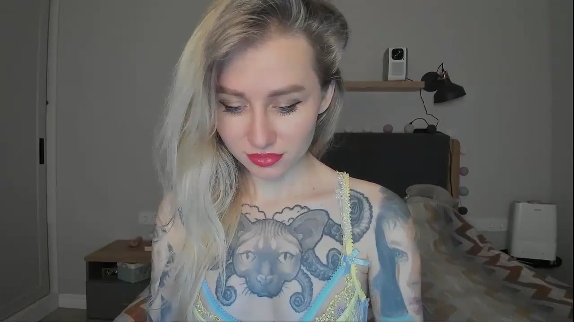 Gallery image thumbnail from Alexa_Smithhh's myfreecams stream on, 10/12/2024, 18:27 image 18 of 20