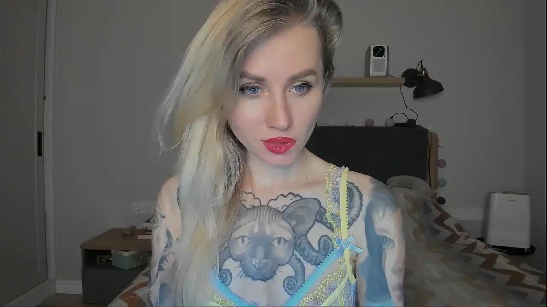 Gallery image thumbnail from Alexa_Smithhh's myfreecams stream on, 10/12/2024, 18:27 image 1 of 20