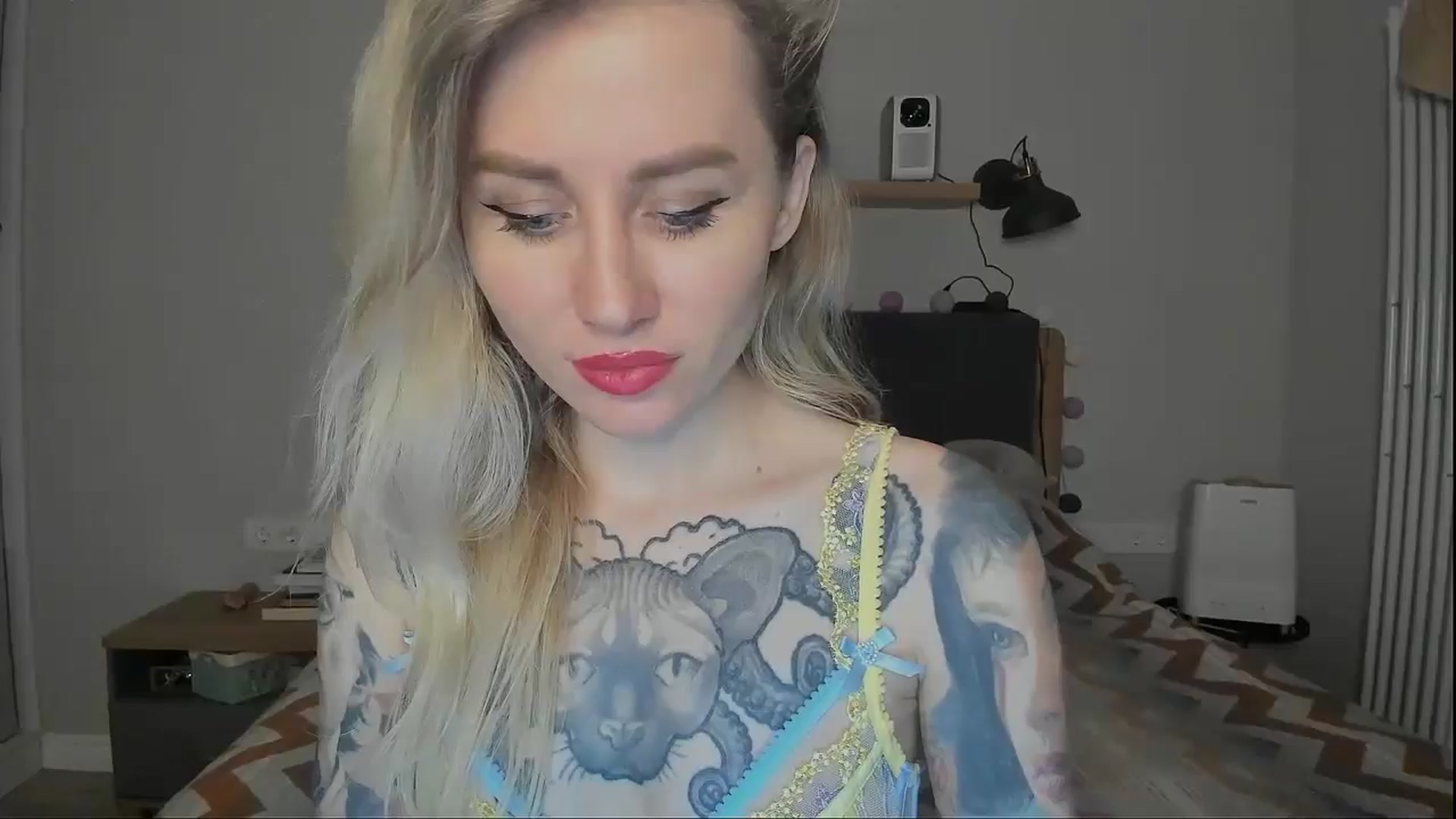 Gallery image thumbnail from Alexa_Smithhh's myfreecams stream on, 10/12/2024, 21:33 image 1 of 20