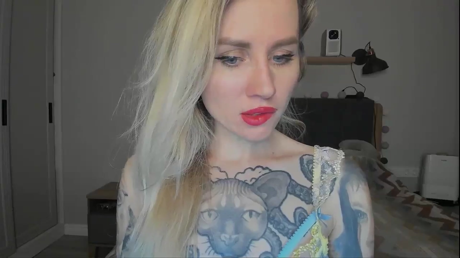 Gallery image thumbnail from Alexa_Smithhh's myfreecams stream on, 10/12/2024, 21:33 image 10 of 20