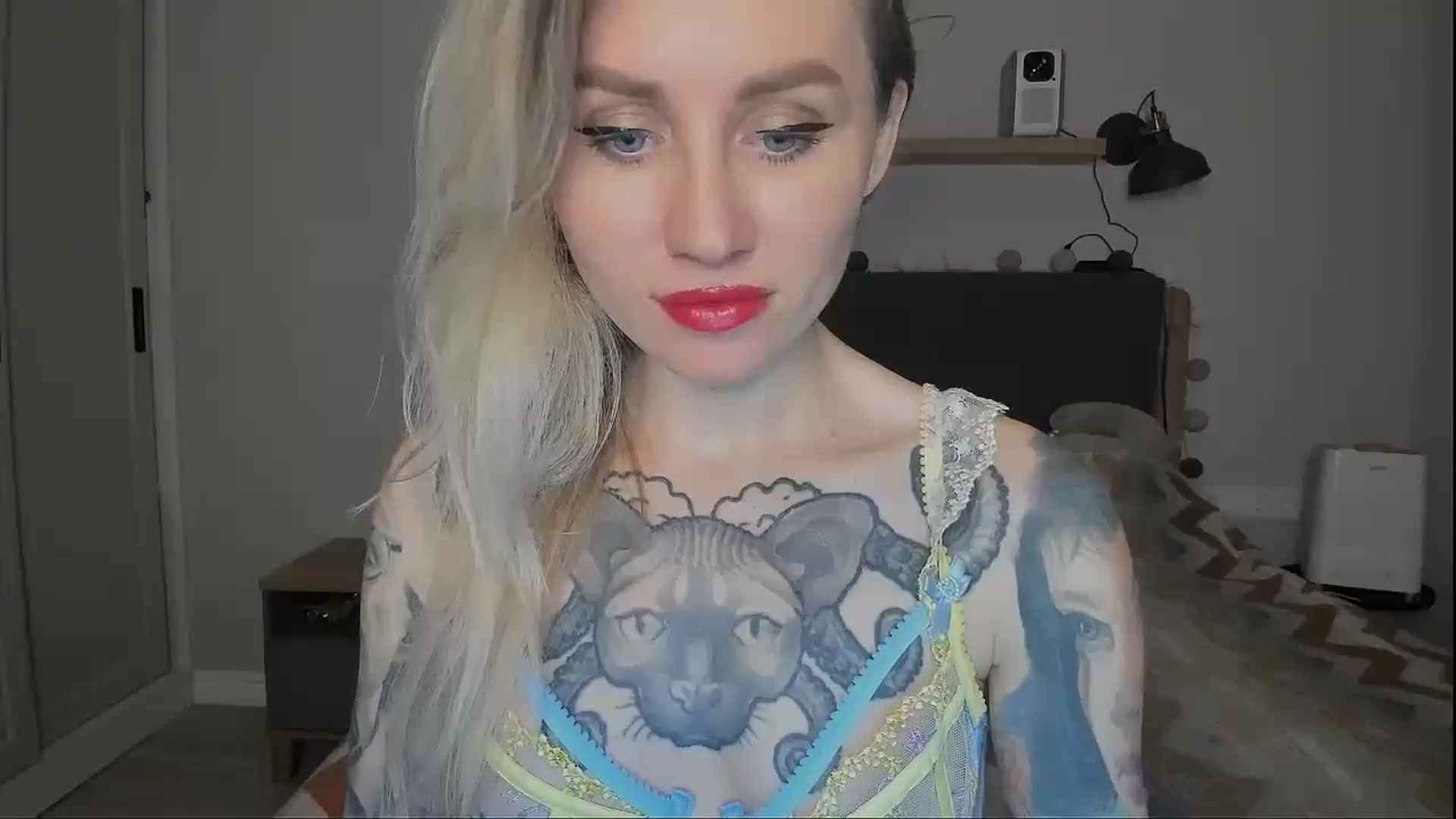 Gallery image thumbnail from Alexa_Smithhh's myfreecams stream on, 10/12/2024, 21:33 image 7 of 20