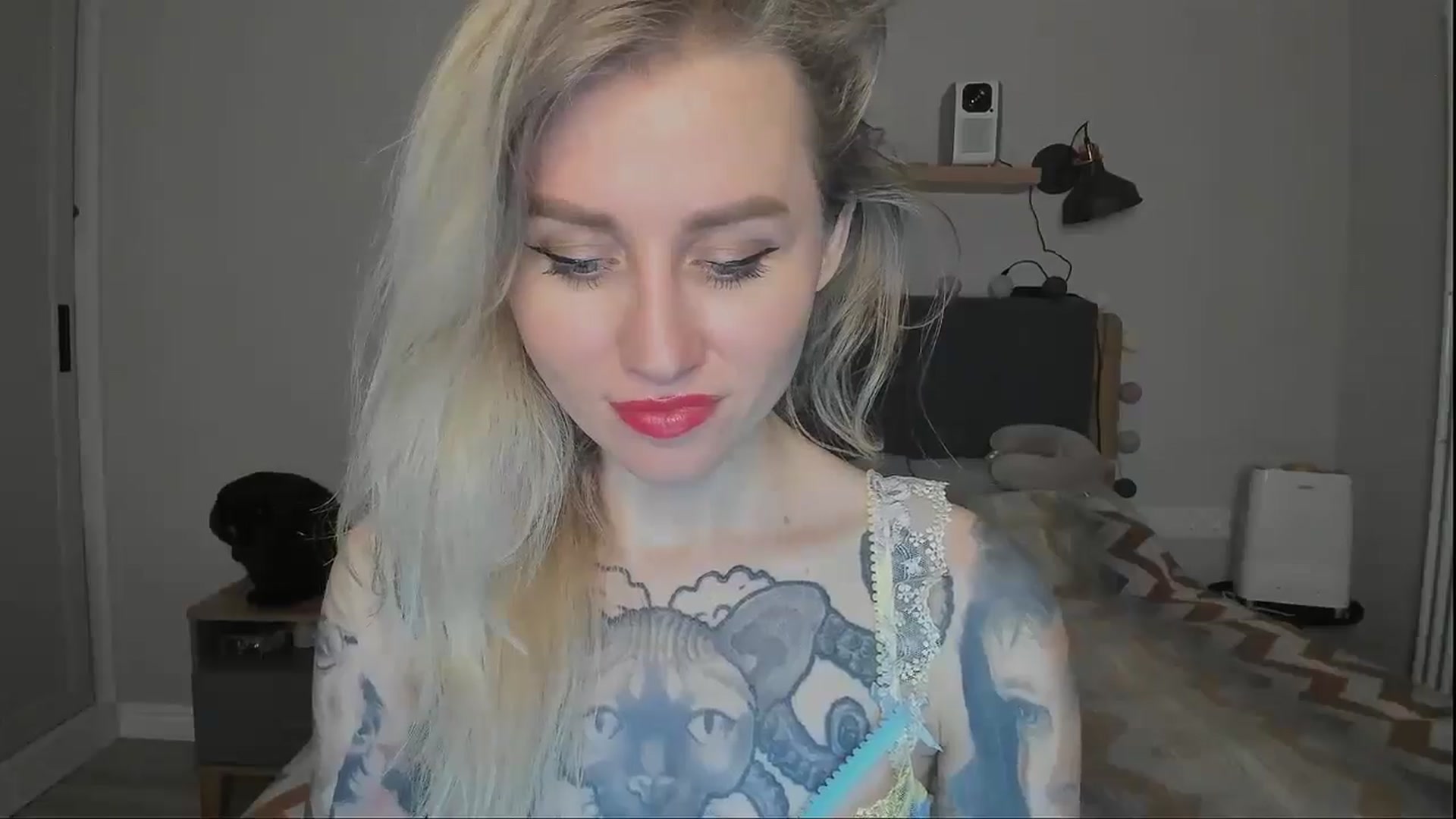 Gallery image thumbnail from Alexa_Smithhh's myfreecams stream on, 10/12/2024, 21:33 image 13 of 20