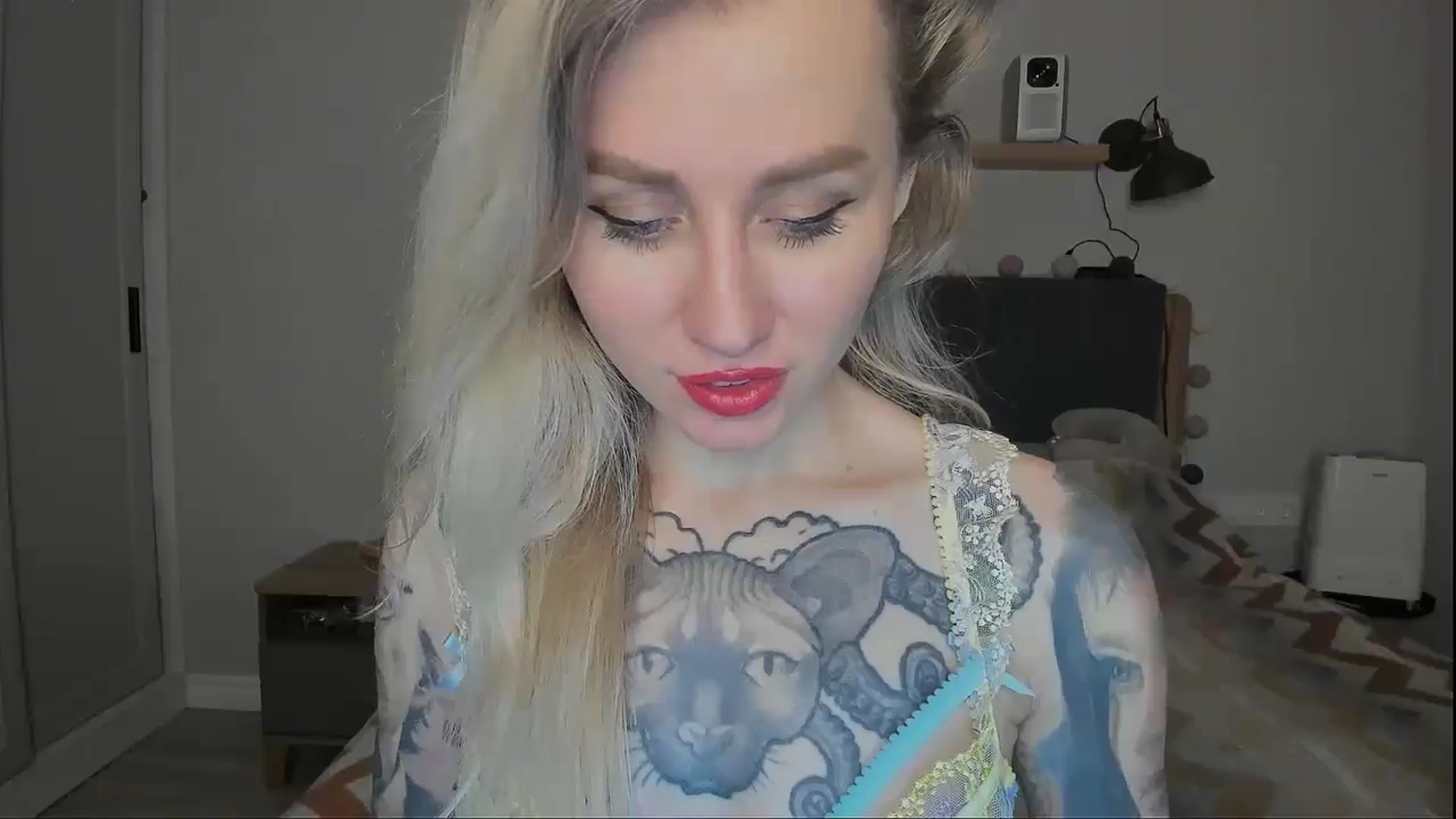 Gallery image thumbnail from Alexa_Smithhh's myfreecams stream on, 10/12/2024, 21:33 image 11 of 20