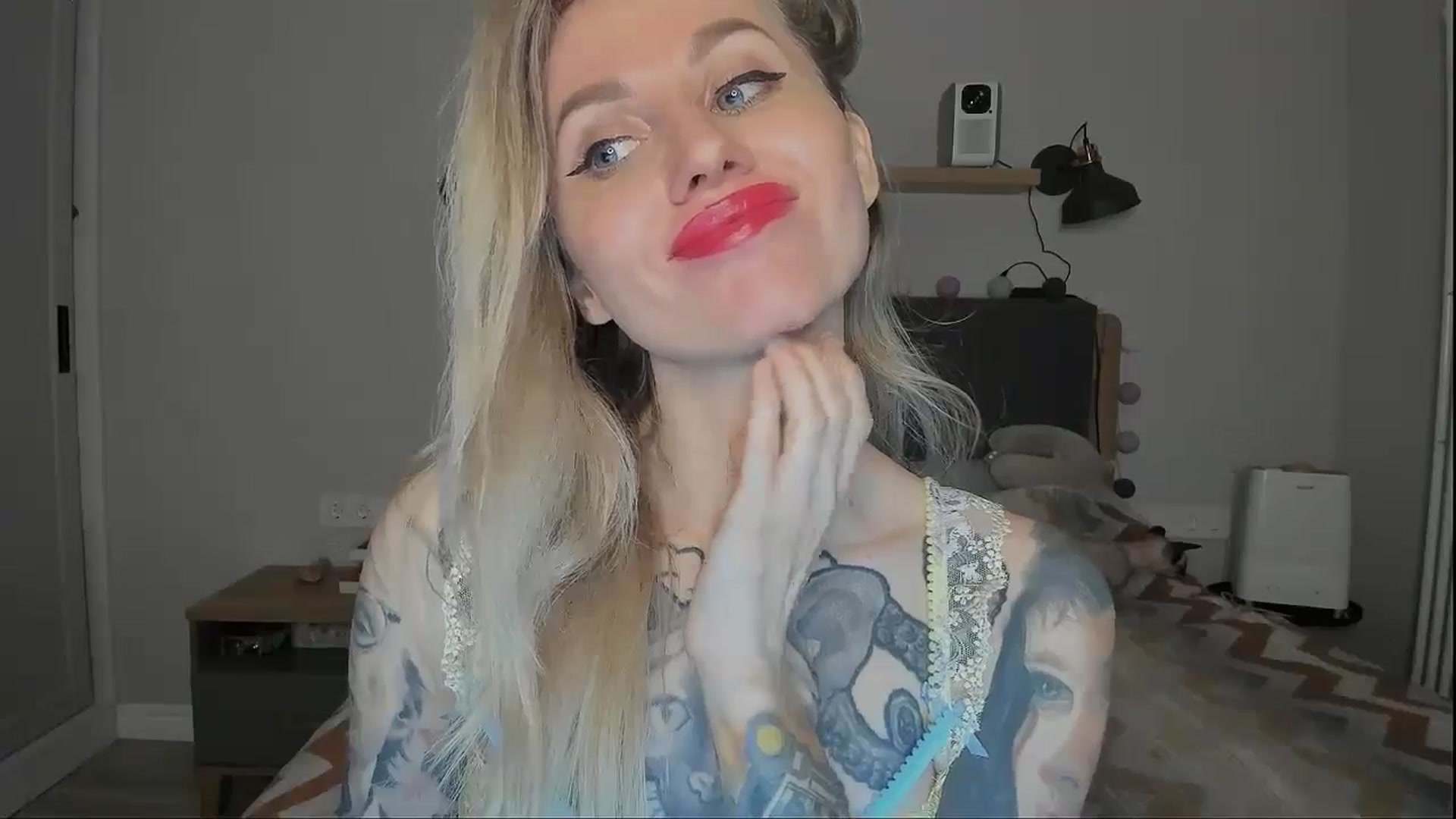 Gallery image thumbnail from Alexa_Smithhh's myfreecams stream on, 10/12/2024, 21:33 image 12 of 20