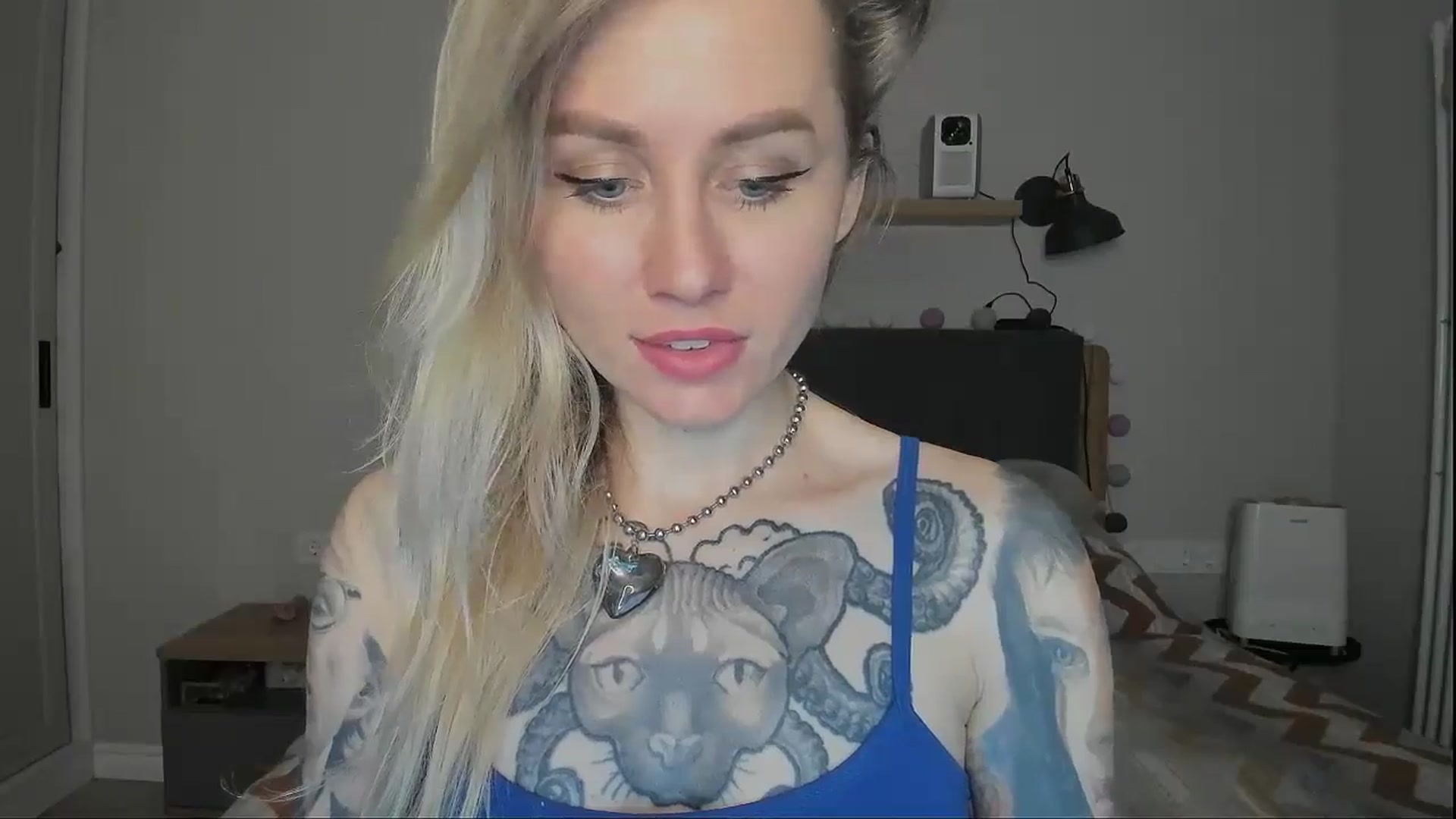 Gallery image thumbnail from Alexa_Smithhh's myfreecams stream on, 10/13/2024, 19:23 image 10 of 20