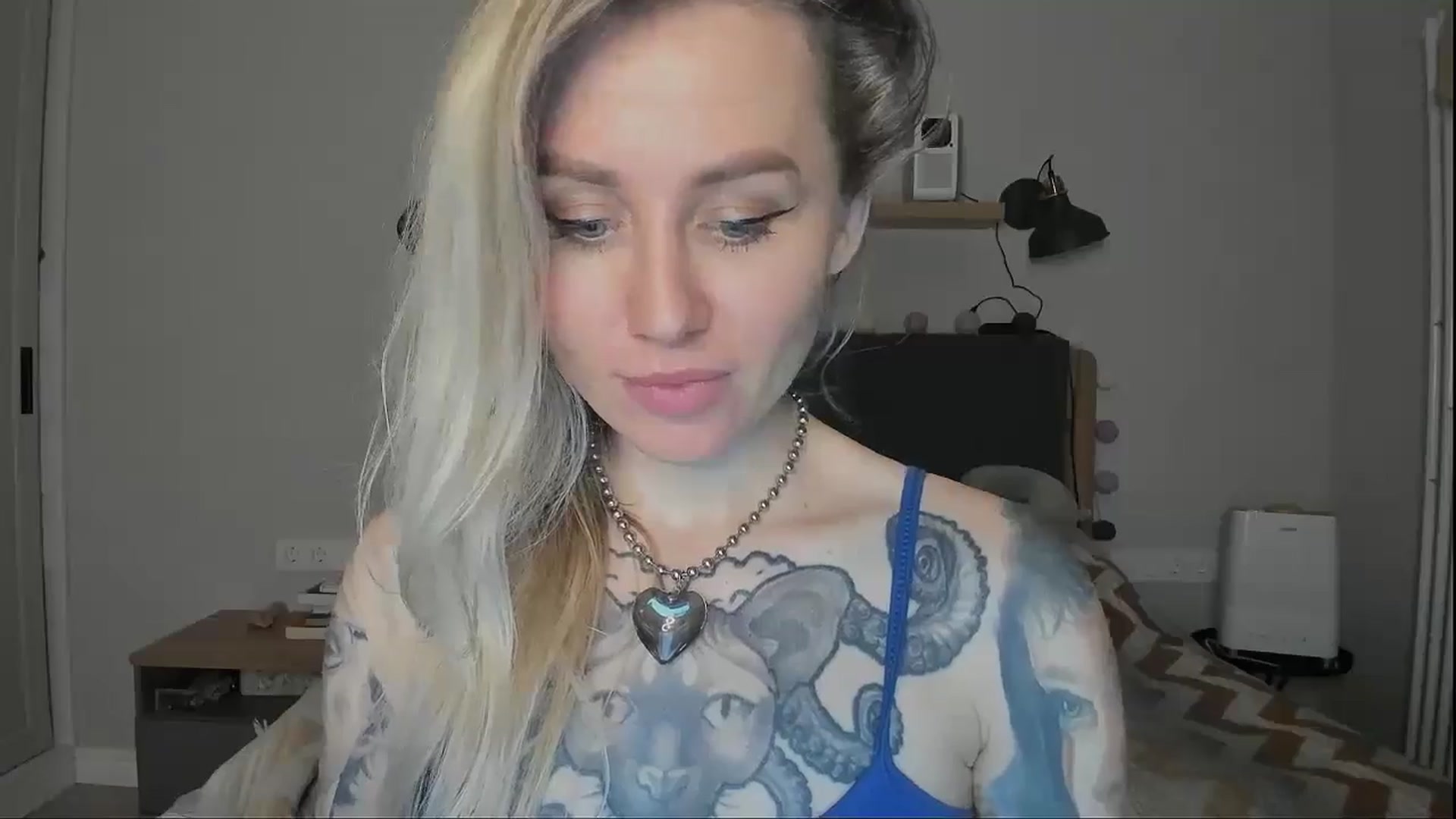 Gallery image thumbnail from Alexa_Smithhh's myfreecams stream on, 10/13/2024, 21:01 image 19 of 20