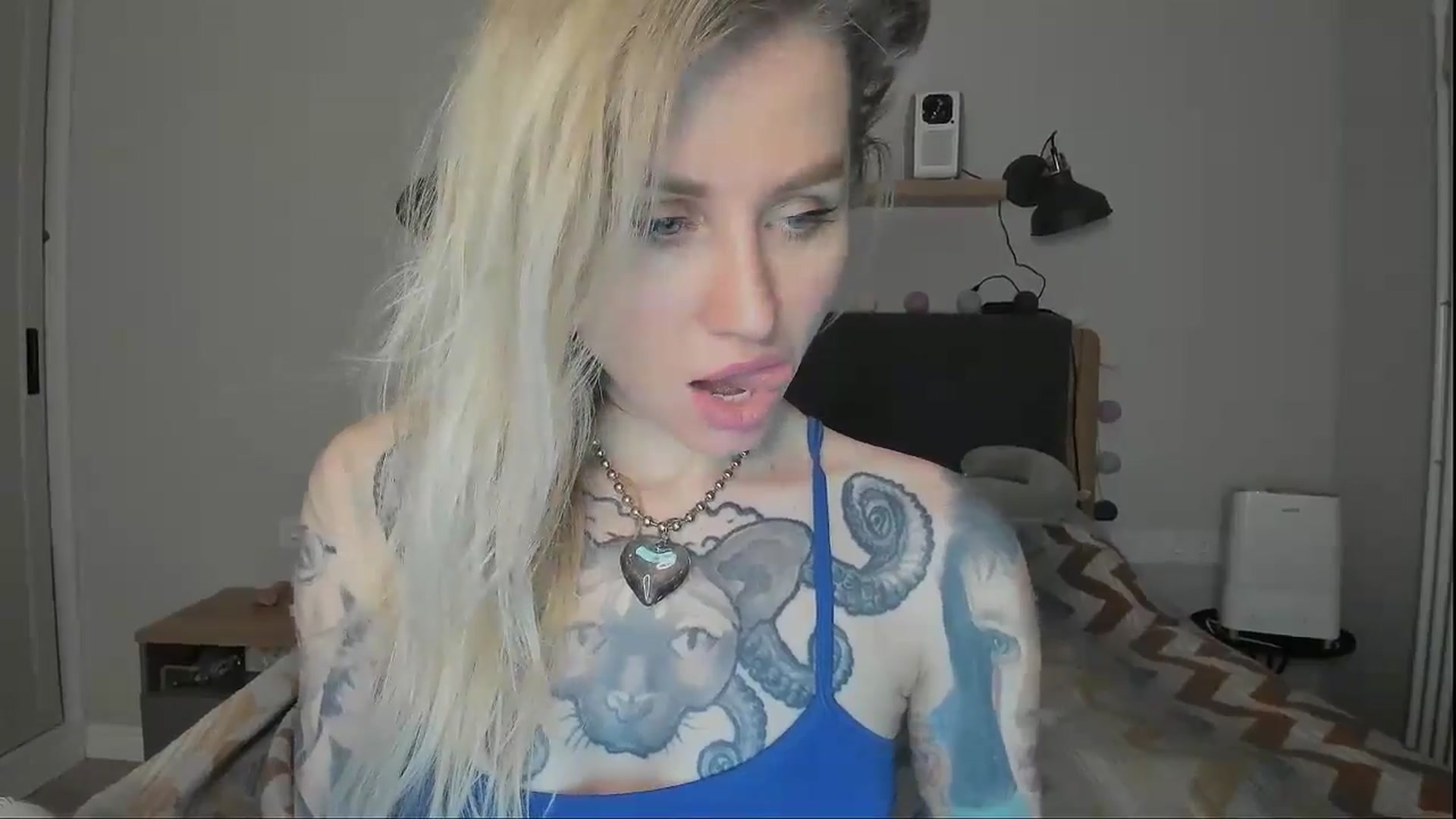 Gallery image thumbnail from Alexa_Smithhh's myfreecams stream on, 10/13/2024, 21:01 image 3 of 20