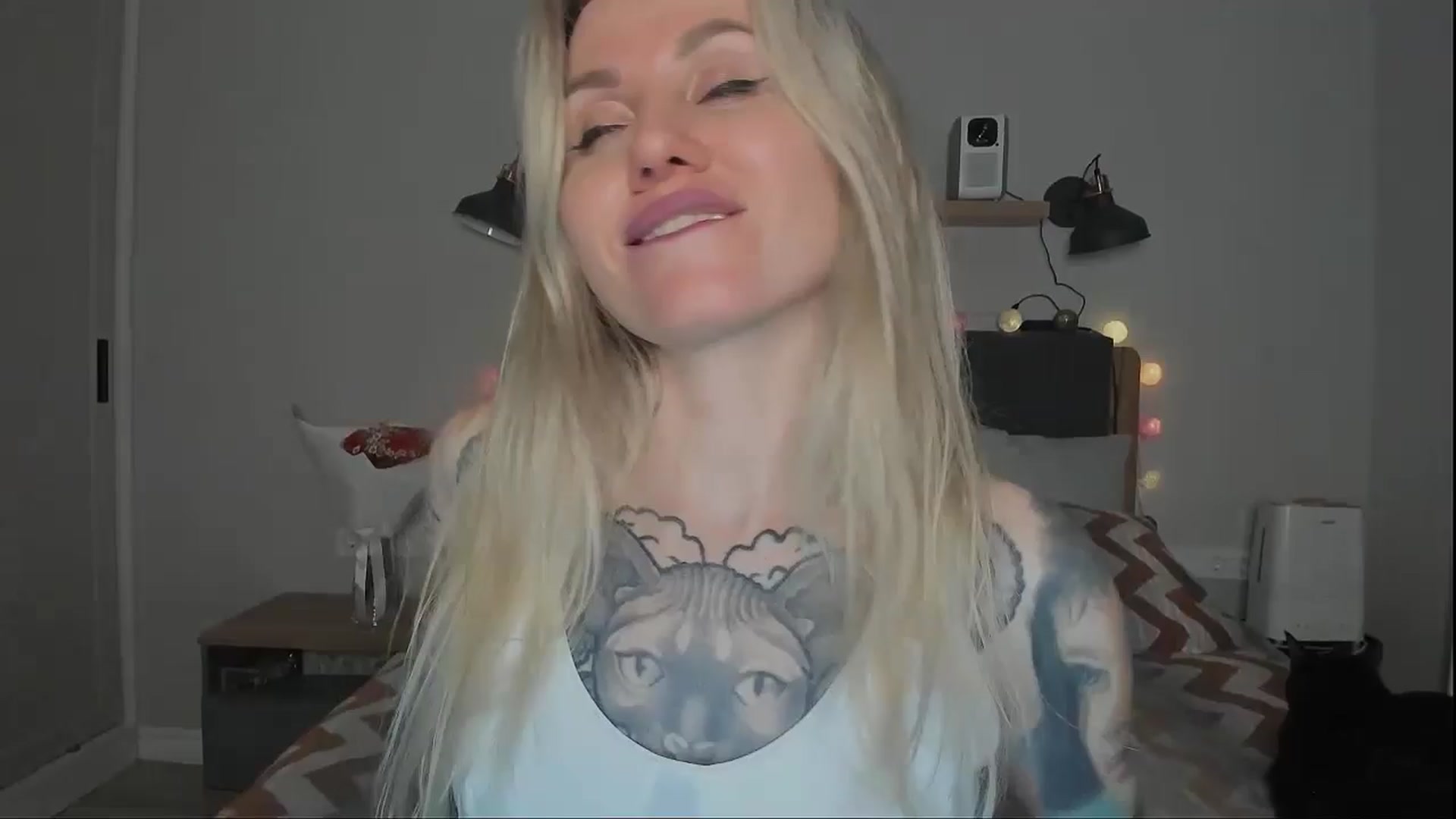 Gallery image thumbnail from Alexa_Smithhh's myfreecams stream on, 10/17/2024, 21:50 image 9 of 20