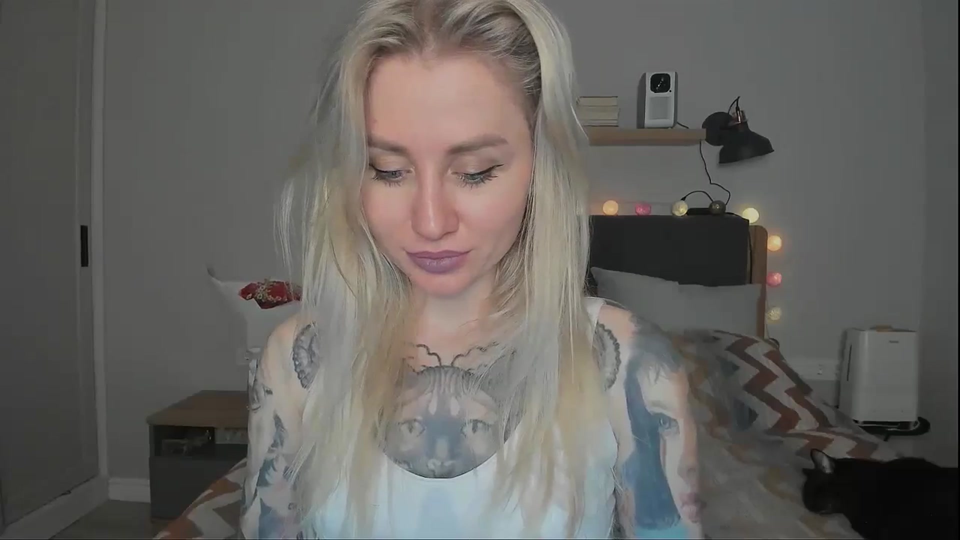 Gallery image thumbnail from Alexa_Smithhh's myfreecams stream on, 10/17/2024, 21:50 image 15 of 20