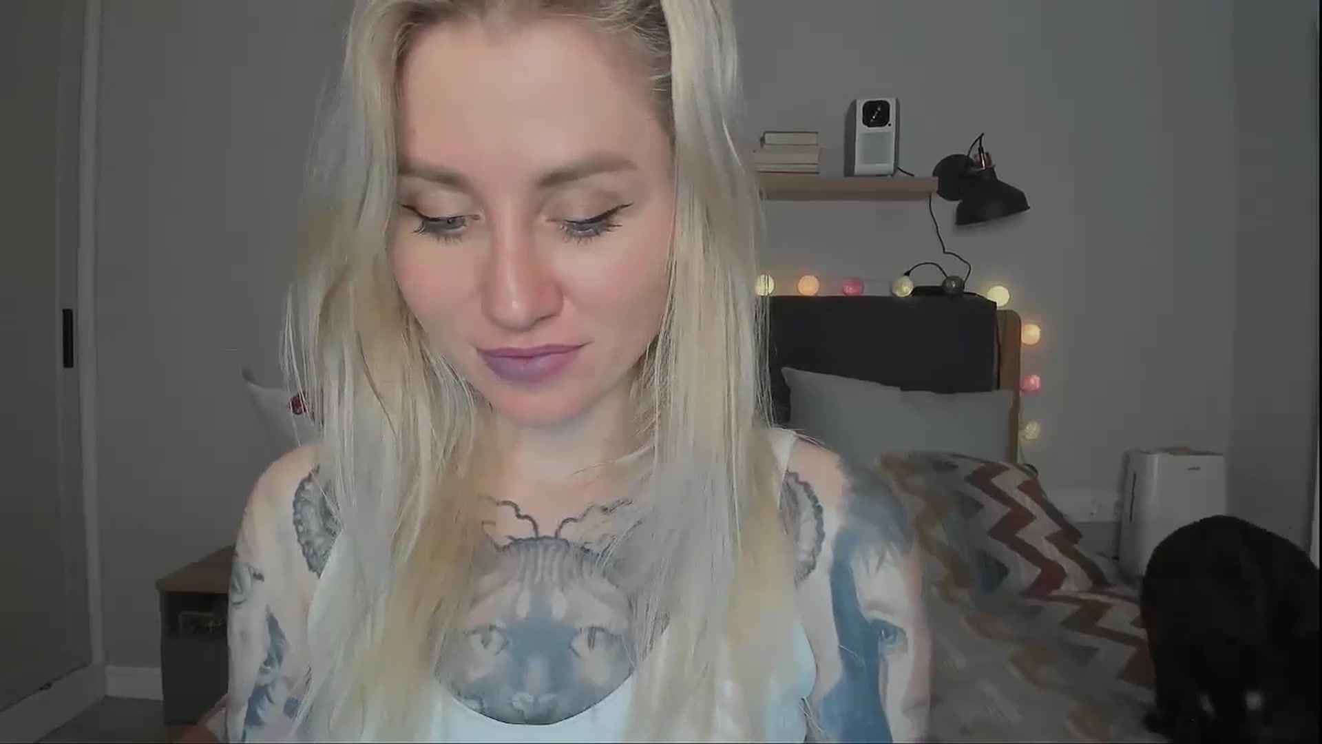 Gallery image thumbnail from Alexa_Smithhh's myfreecams stream on, 10/17/2024, 21:50 image 16 of 20