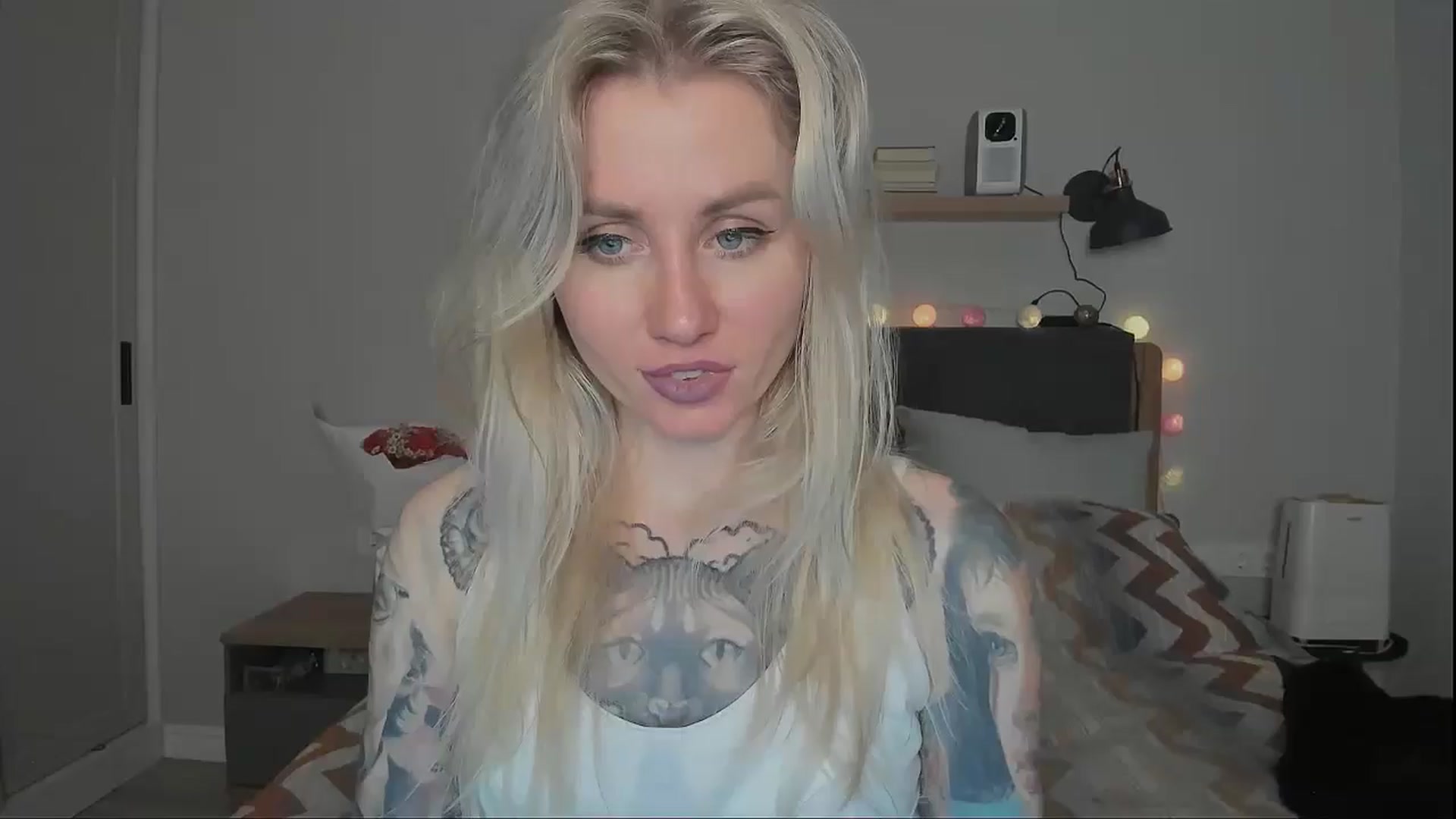 Gallery image thumbnail from Alexa_Smithhh's myfreecams stream on, 10/17/2024, 21:50 image 13 of 20