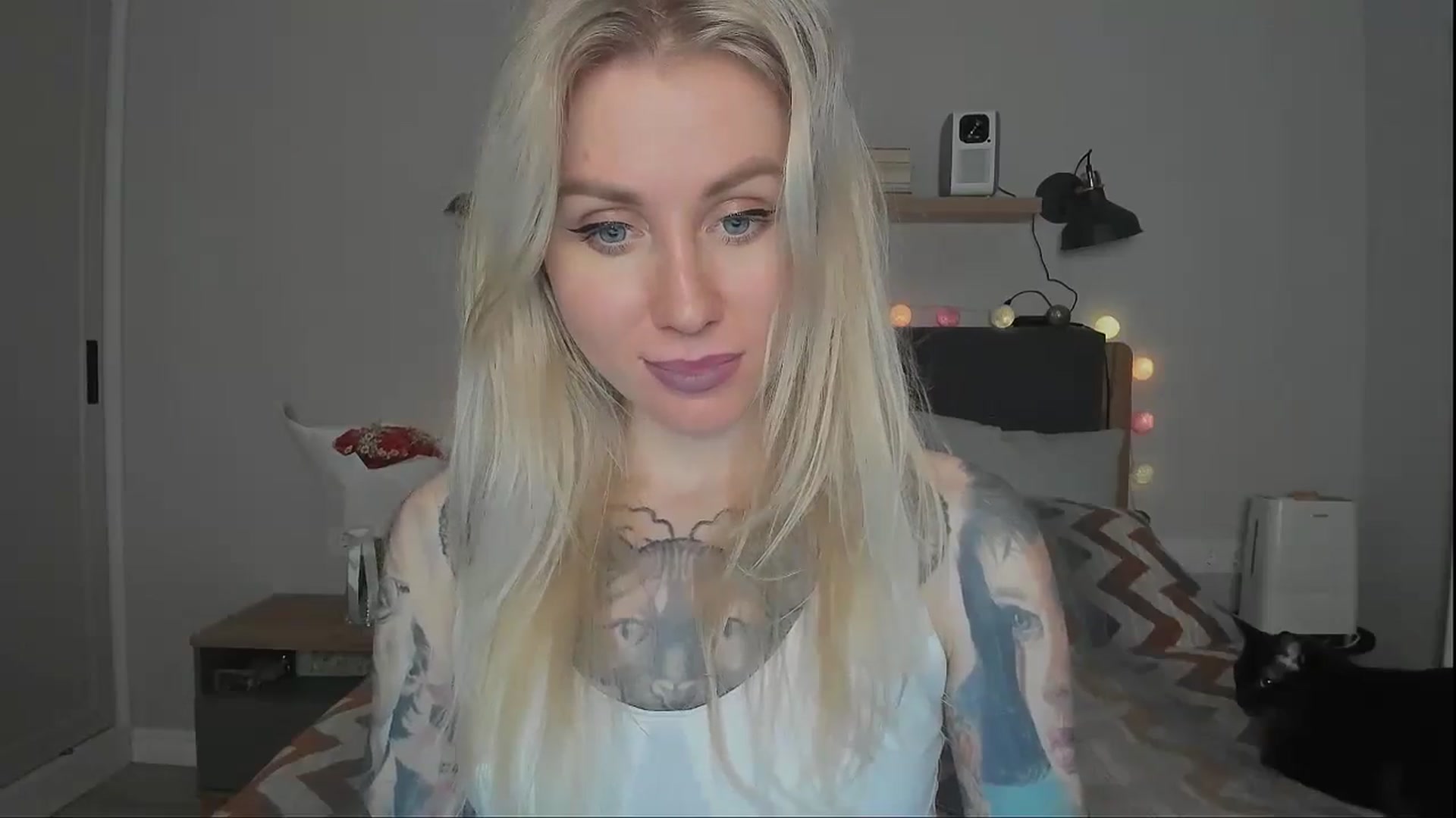 Gallery image thumbnail from Alexa_Smithhh's myfreecams stream on, 10/17/2024, 21:50 image 4 of 20