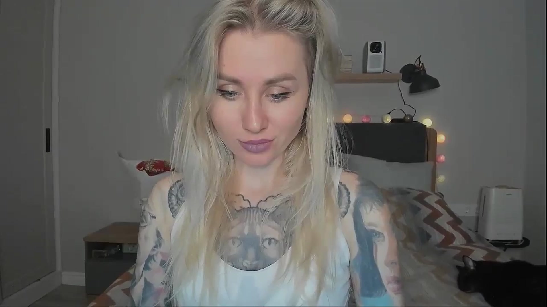 Gallery image thumbnail from Alexa_Smithhh's myfreecams stream on, 10/17/2024, 21:50 image 14 of 20
