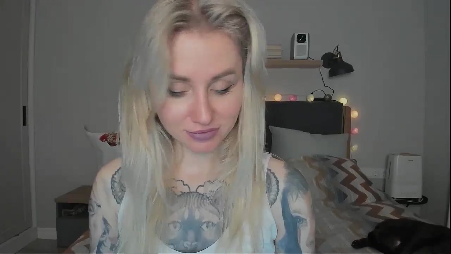 Gallery image thumbnail from Alexa_Smithhh's myfreecams stream on, 10/17/2024, 21:50 image 17 of 20