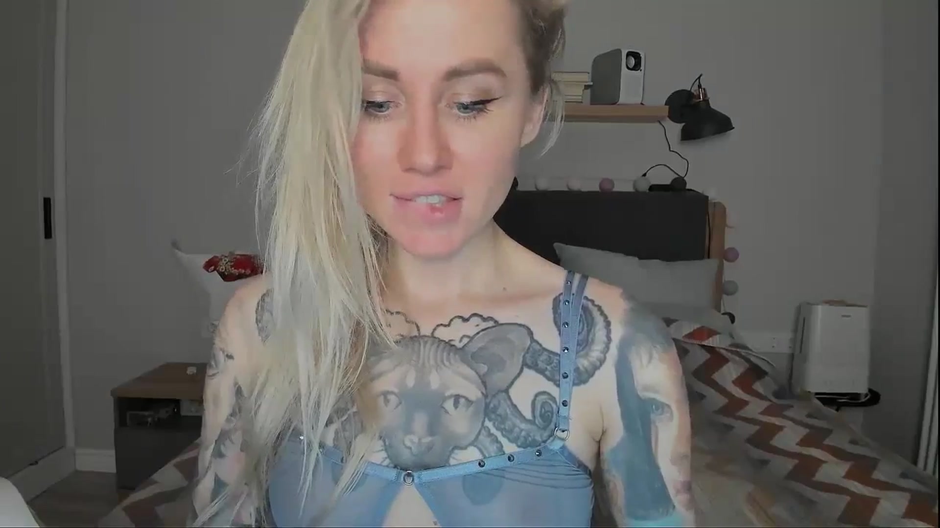 Gallery image thumbnail from Alexa_Smithhh's myfreecams stream on, 10/18/2024, 20:33 image 8 of 20