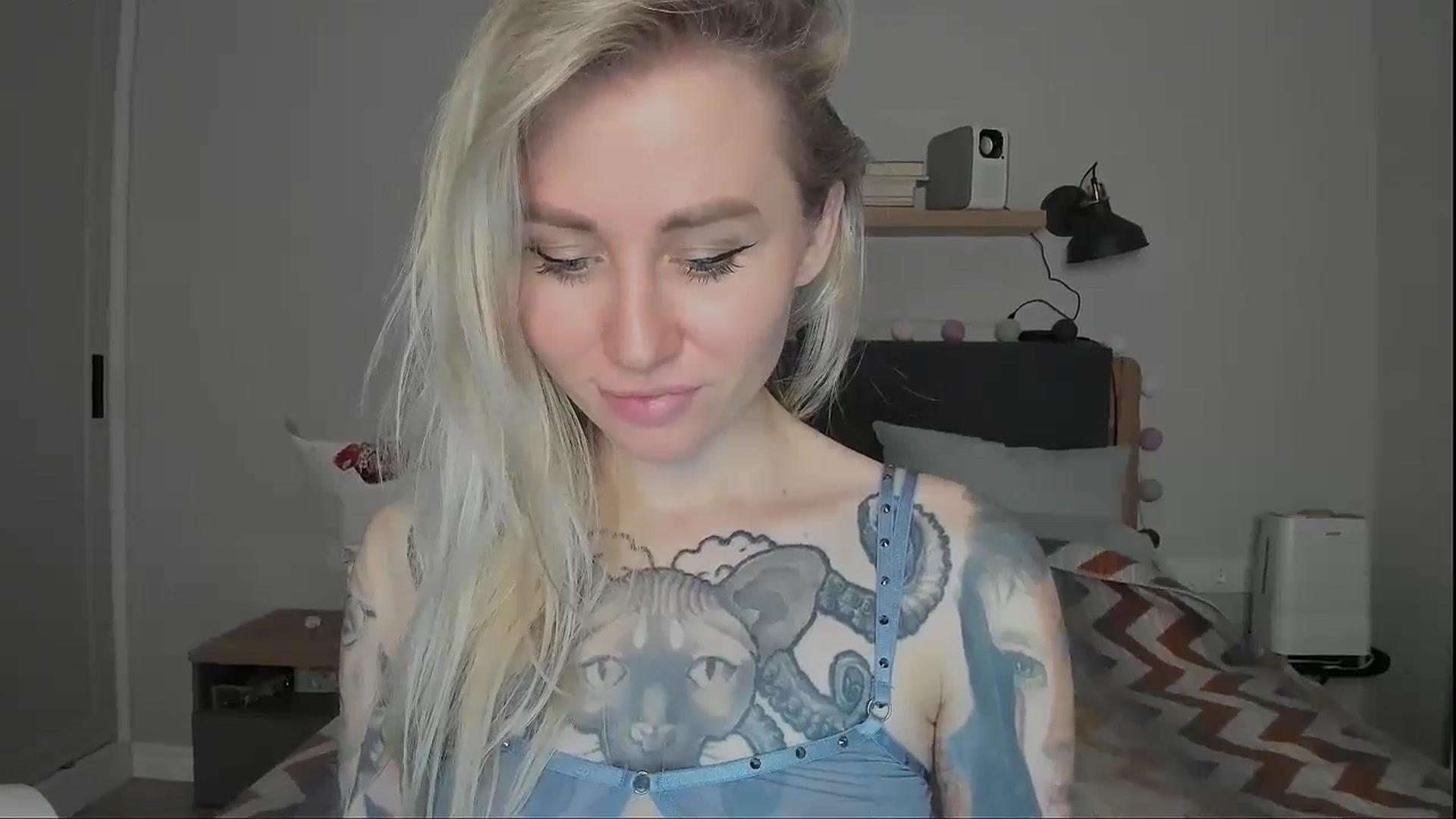 Gallery image thumbnail from Alexa_Smithhh's myfreecams stream on, 10/18/2024, 20:33 image 12 of 20