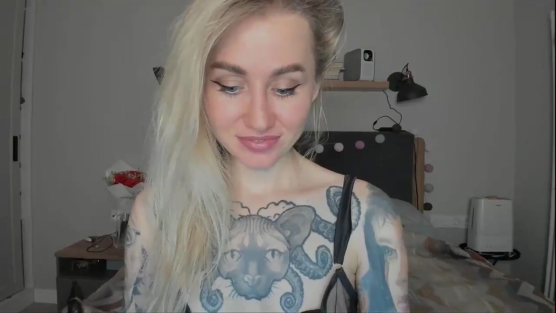 Gallery image thumbnail from Alexa_Smithhh's myfreecams stream on, 10/21/2024, 17:59 image 12 of 20