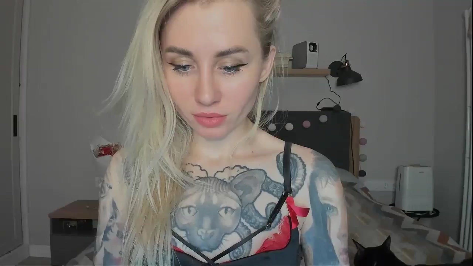 Gallery image thumbnail from Alexa_Smithhh's myfreecams stream on, 10/22/2024, 18:00 image 1 of 20