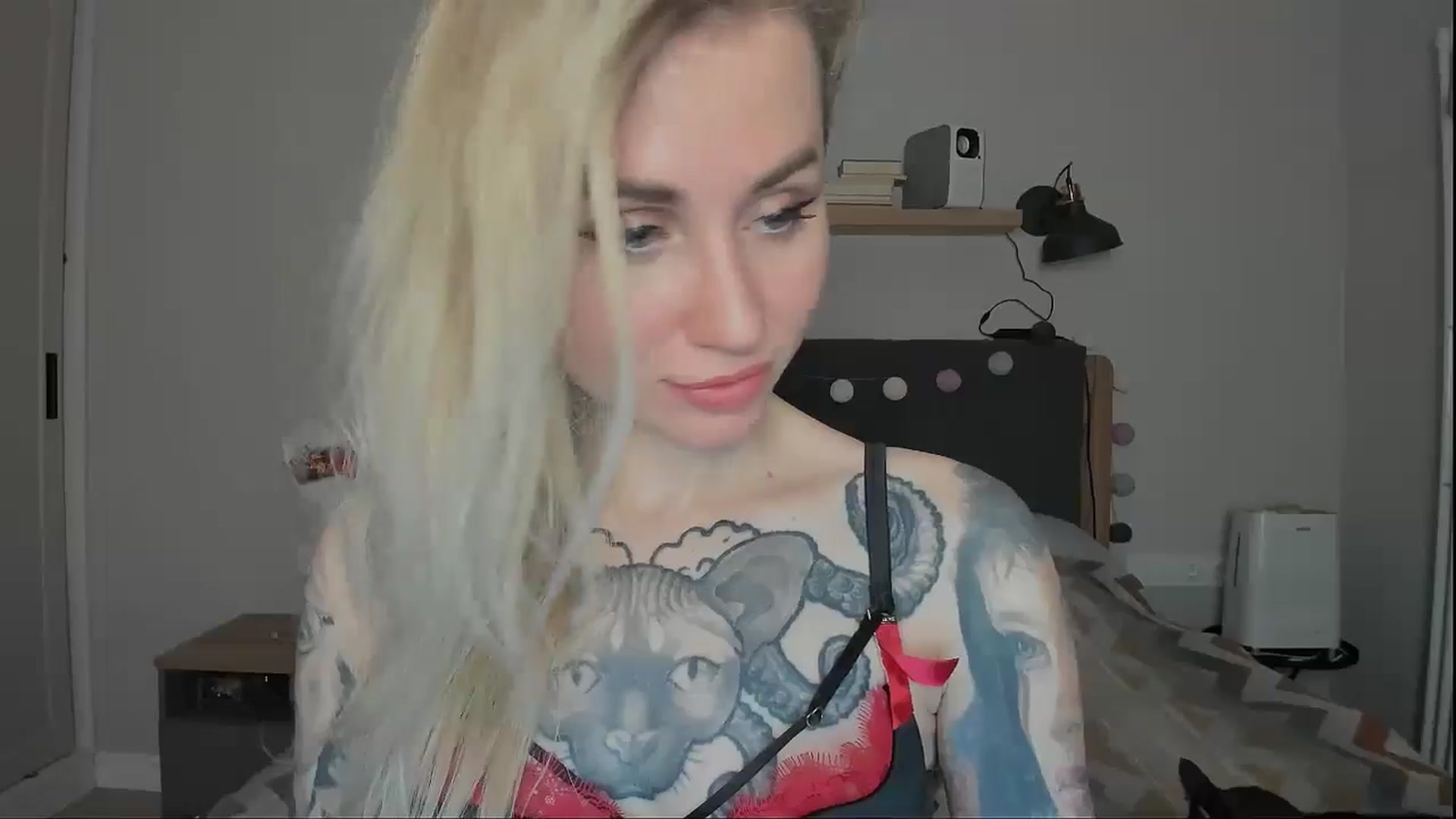 Gallery image thumbnail from Alexa_Smithhh's myfreecams stream on, 10/22/2024, 18:00 image 16 of 20