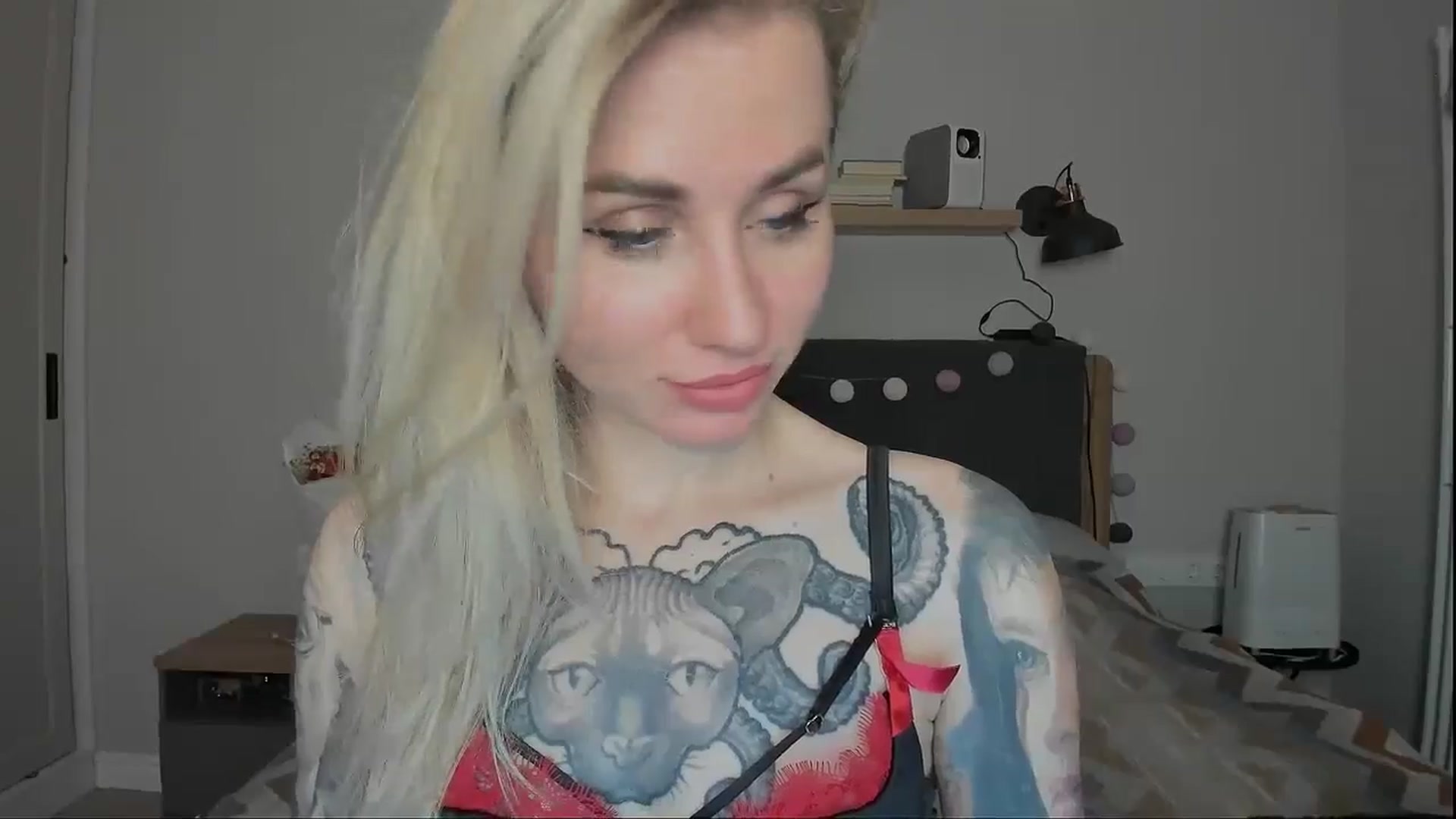 Gallery image thumbnail from Alexa_Smithhh's myfreecams stream on, 10/22/2024, 18:00 image 17 of 20