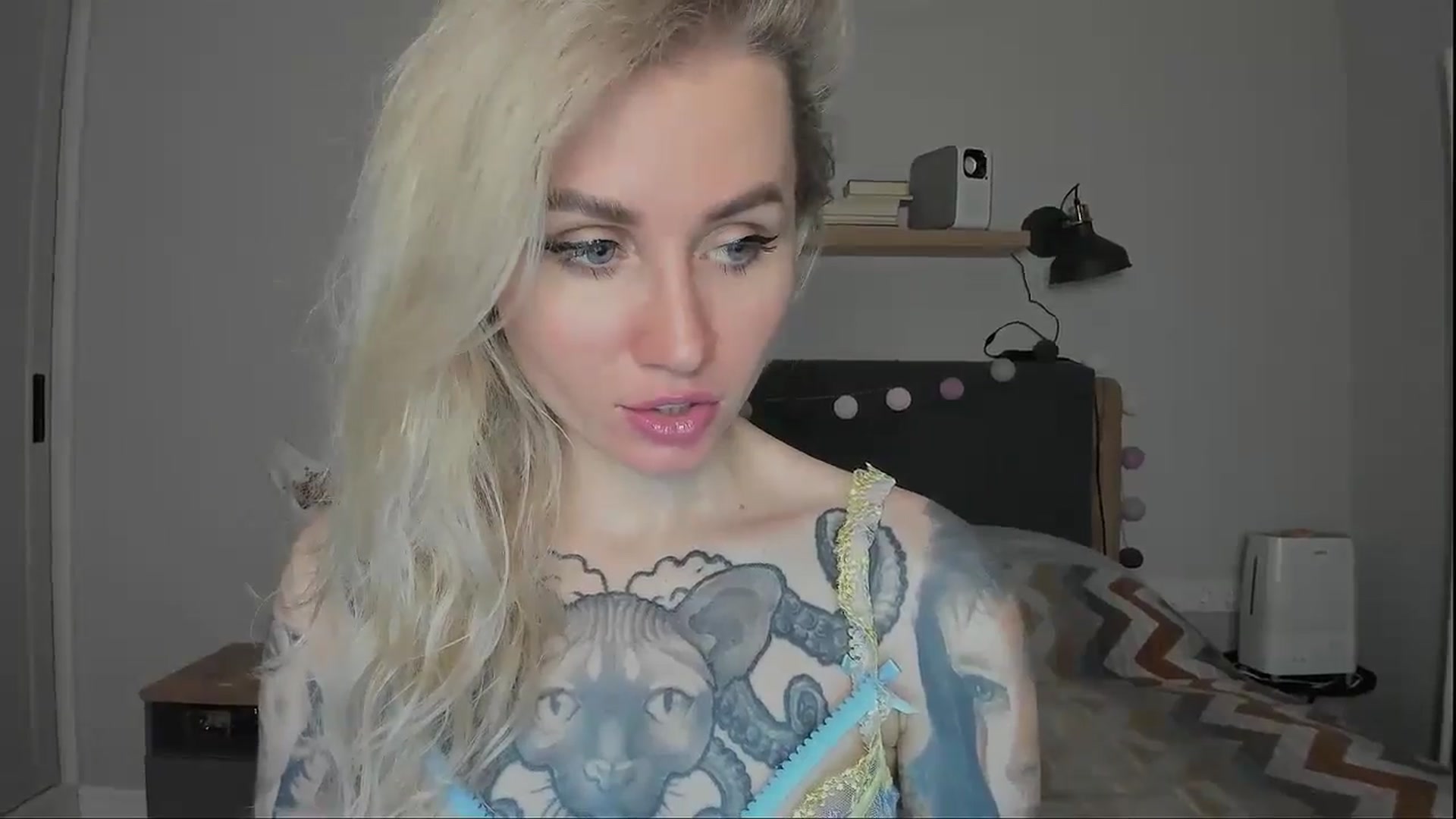 Gallery image thumbnail from Alexa_Smithhh's myfreecams stream on, 10/25/2024, 18:18 image 20 of 20