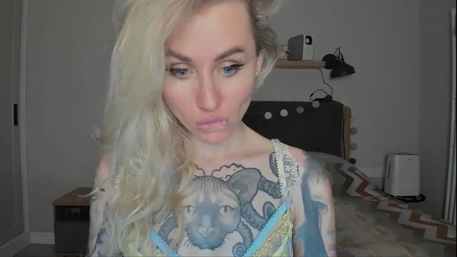 Gallery image thumbnail from Alexa_Smithhh's myfreecams stream on, 10/25/2024, 20:48 image 12 of 20