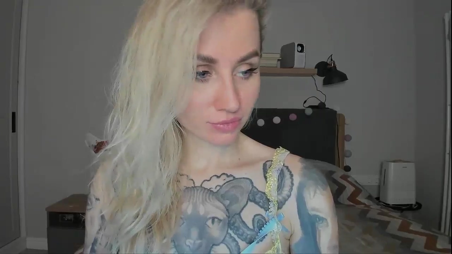 Gallery image thumbnail from Alexa_Smithhh's myfreecams stream on, 10/25/2024, 20:48 image 6 of 20