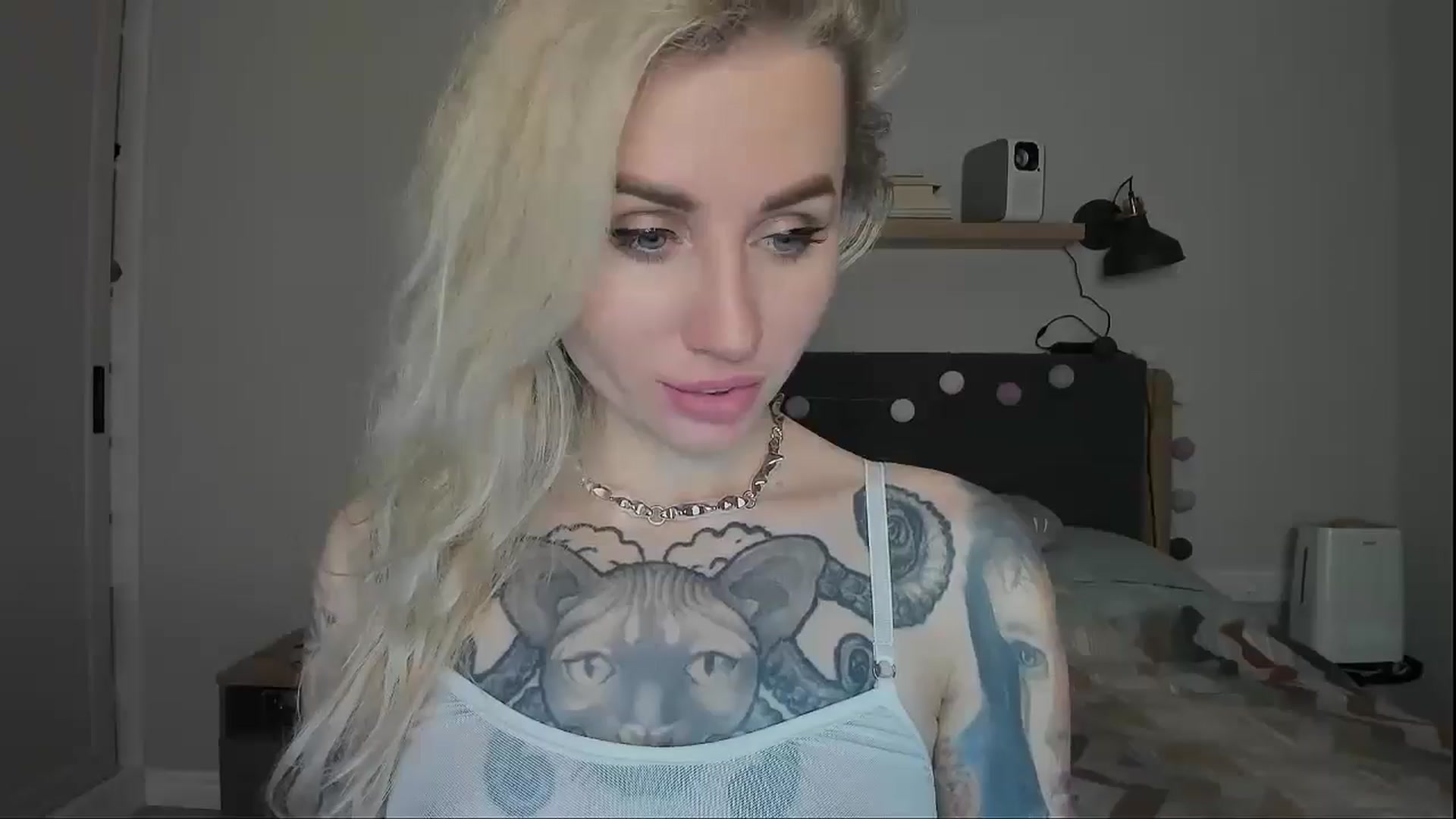 Gallery image thumbnail from Alexa_Smithhh's myfreecams stream on, 10/27/2024, 19:20 image 1 of 20