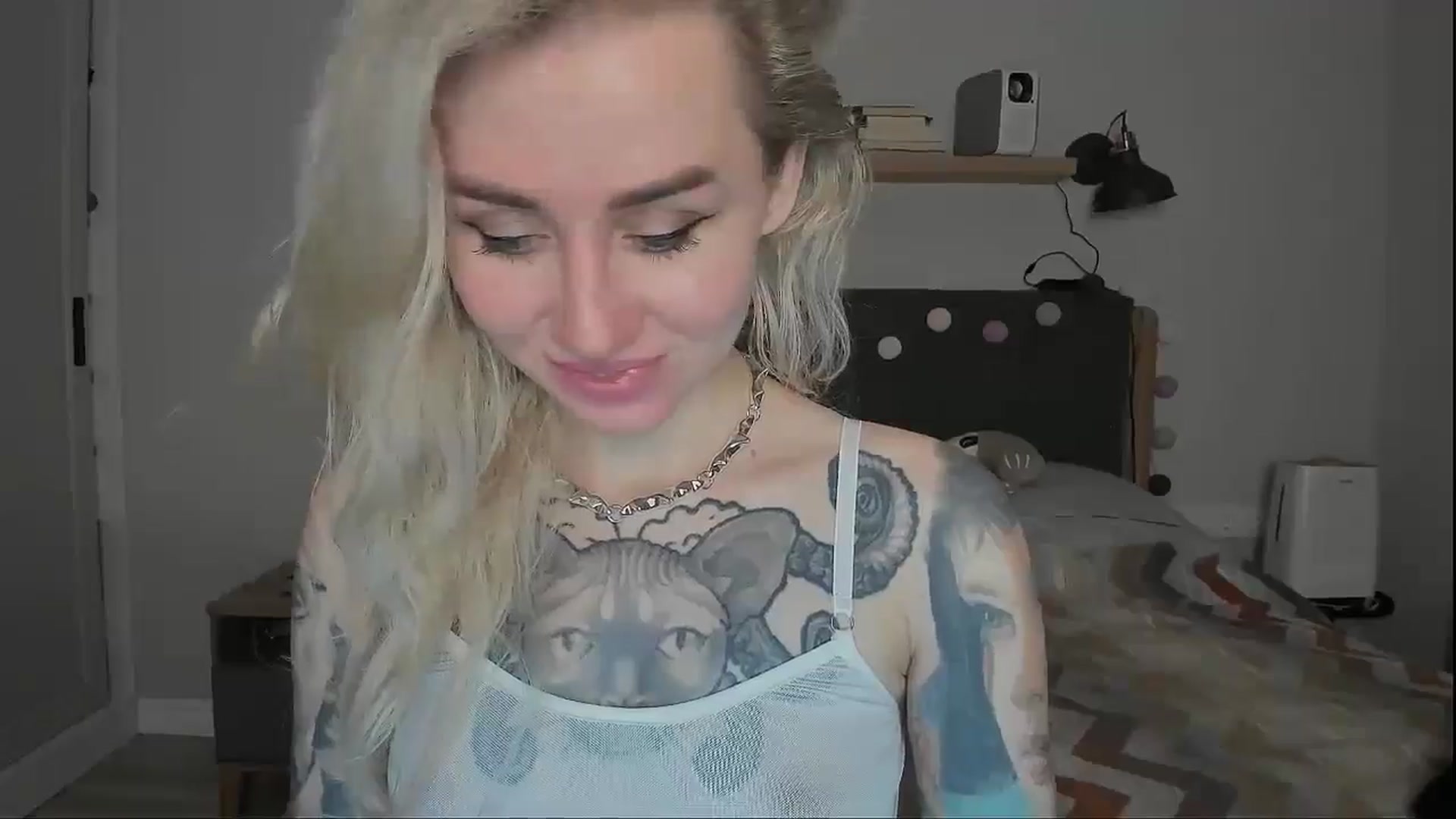 Gallery image thumbnail from Alexa_Smithhh's myfreecams stream on, 10/27/2024, 19:20 image 19 of 20