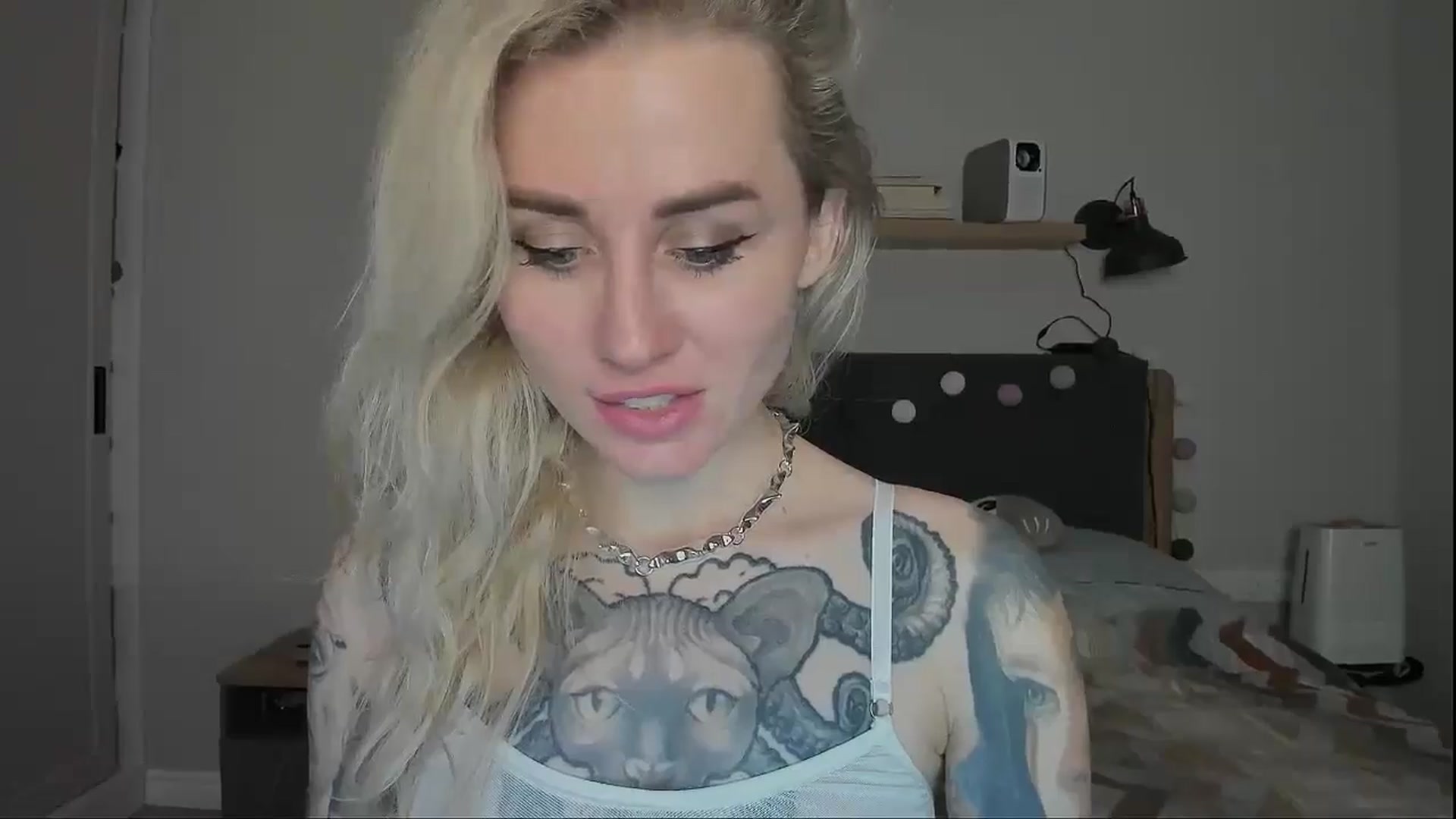 Gallery image thumbnail from Alexa_Smithhh's myfreecams stream on, 10/27/2024, 19:20 image 12 of 20