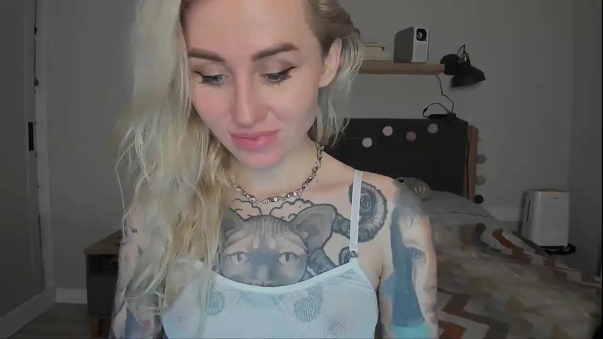 Gallery image thumbnail from Alexa_Smithhh's myfreecams stream on, 10/27/2024, 19:20 image 13 of 20