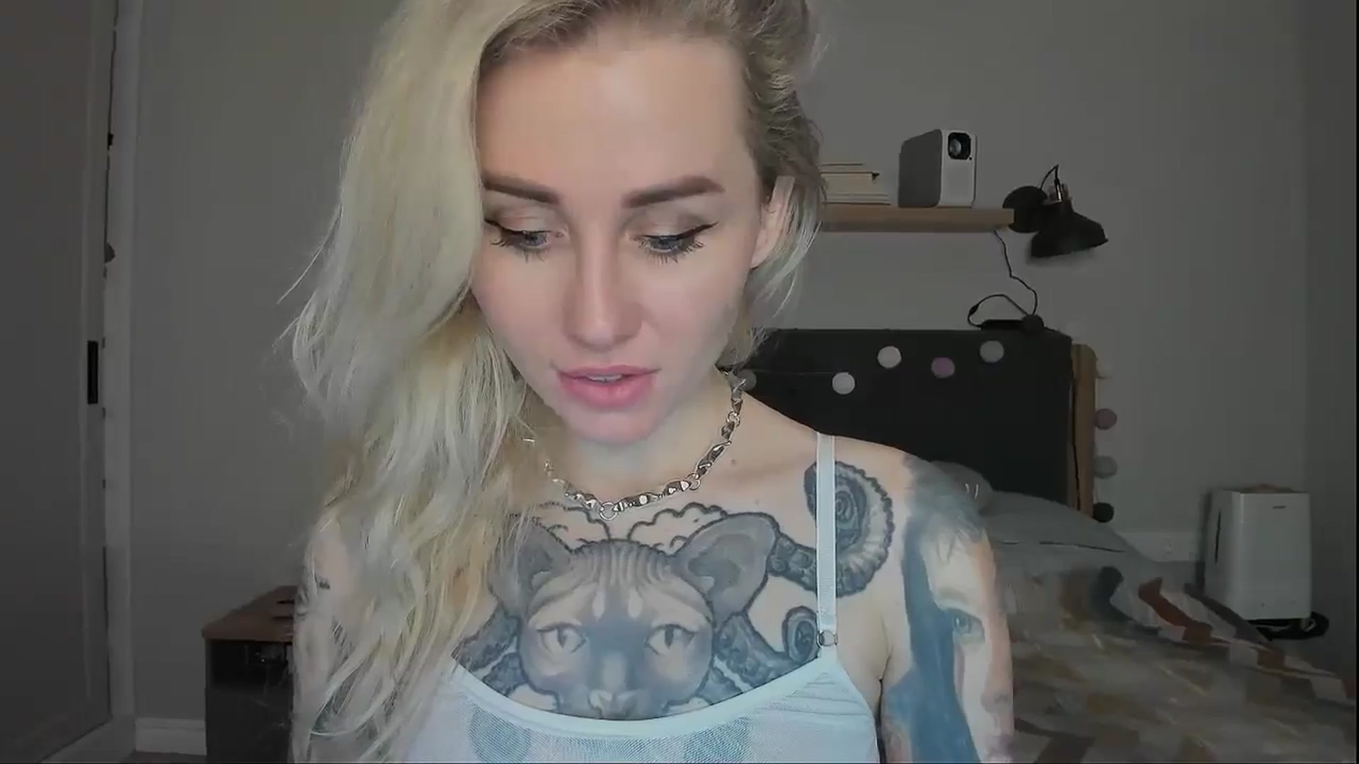 Gallery image thumbnail from Alexa_Smithhh's myfreecams stream on, 10/27/2024, 19:20 image 10 of 20