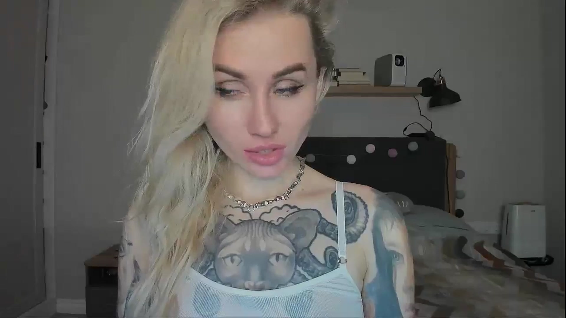 Gallery image thumbnail from Alexa_Smithhh's myfreecams stream on, 10/27/2024, 19:20 image 7 of 20