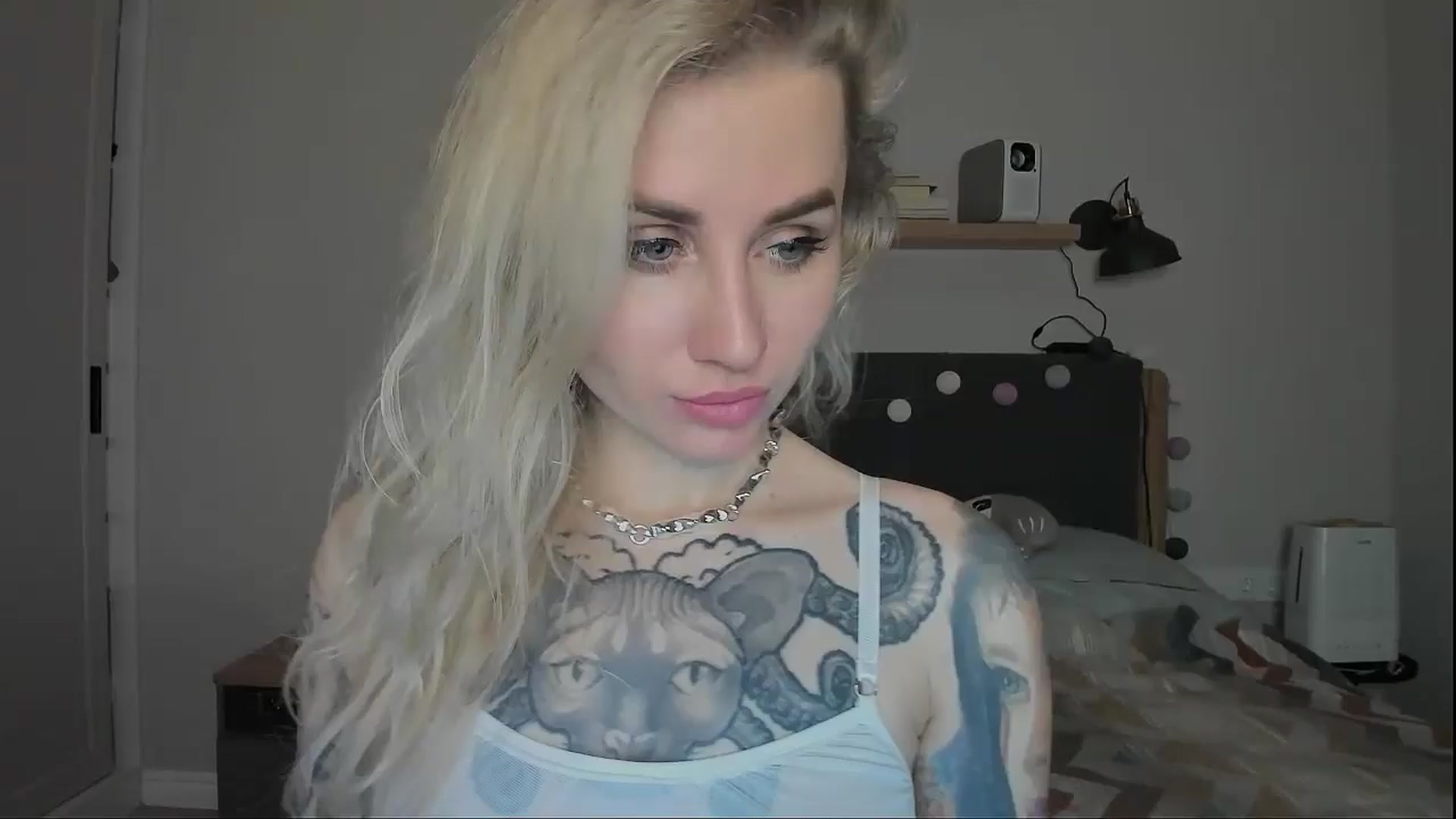 Gallery image thumbnail from Alexa_Smithhh's myfreecams stream on, 10/27/2024, 19:20 image 4 of 20