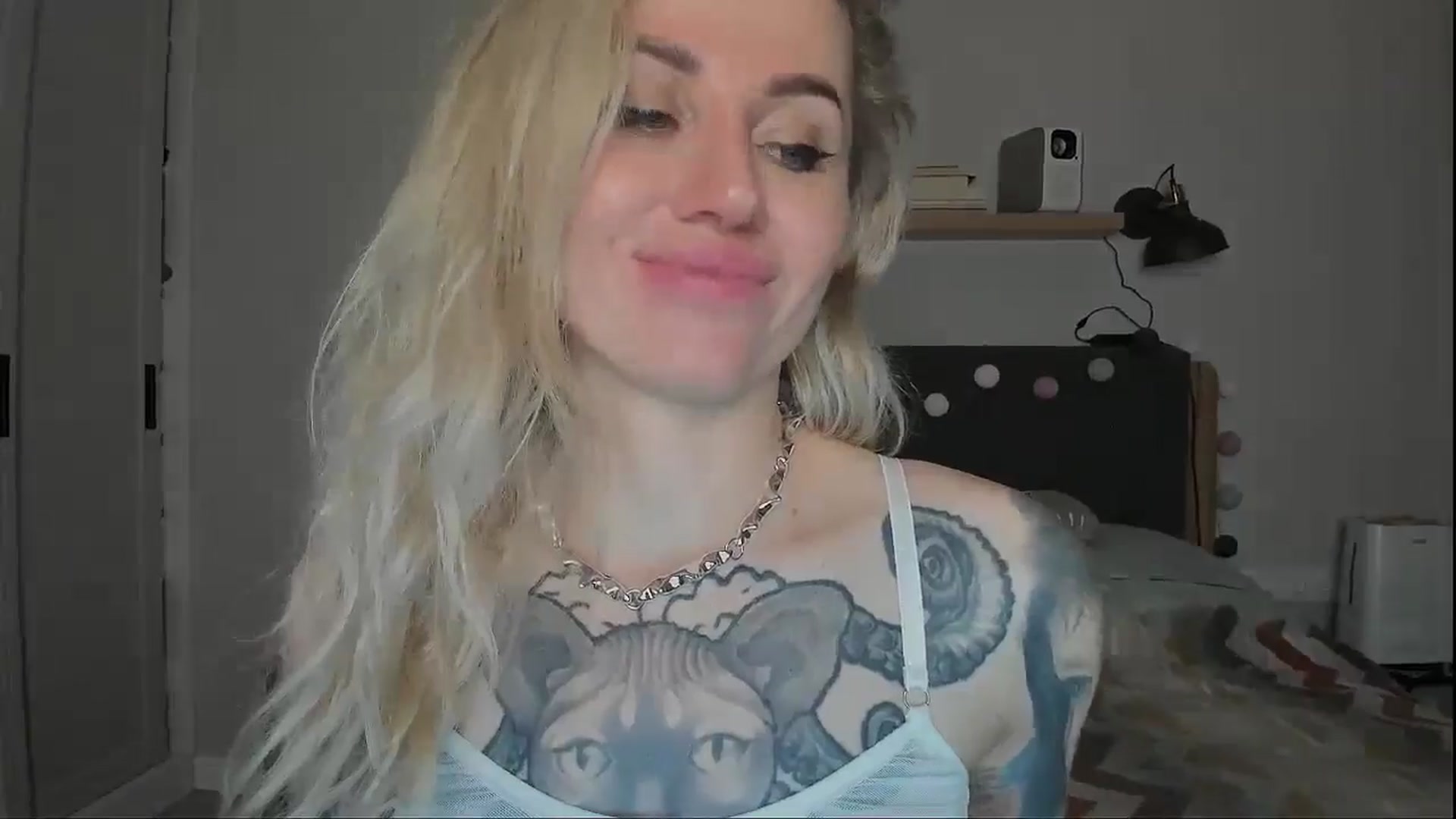 Gallery image thumbnail from Alexa_Smithhh's myfreecams stream on, 10/27/2024, 21:25 image 3 of 20